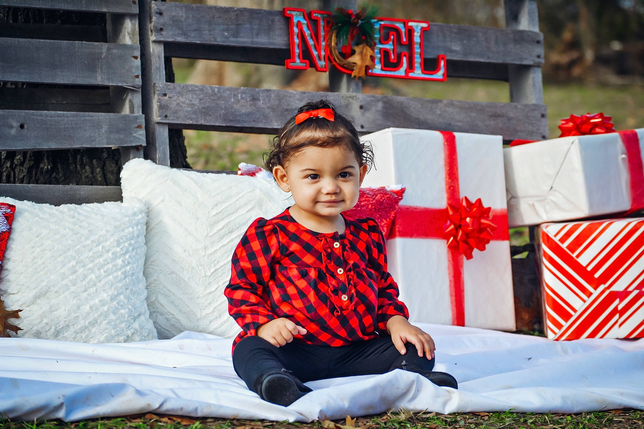 Anyah is registered to the contest to win money with this photo: baby_toddler_clothing, child, design, fun, furniture, happy, leaf, leisure, male, pattern, person, photograph, photography, plaid, red, sitting, spring, style, textile, toddler