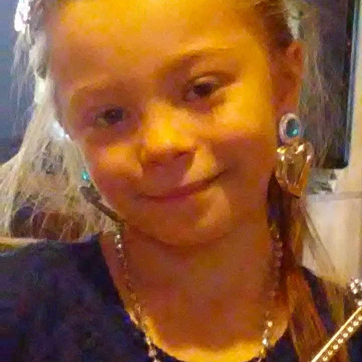 Meghan joined the competition — help win amazing prizes! cheek, eyebrow, face, fashion_accessory, forehead, girl, hair_accessory, hairstyle, head, headgear, headpiece, human_hair_color, jewellery, nose, person, selfie, toddler