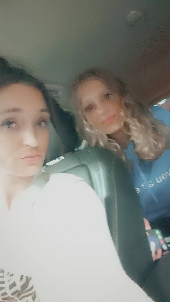 Aryianna is registered to the contest to win money with this photo: bangs, car_seat, event, eyebrow, eyelash, fun, fur, gesture, hair, happy, lip, nose, person, selfie, sitting, skin