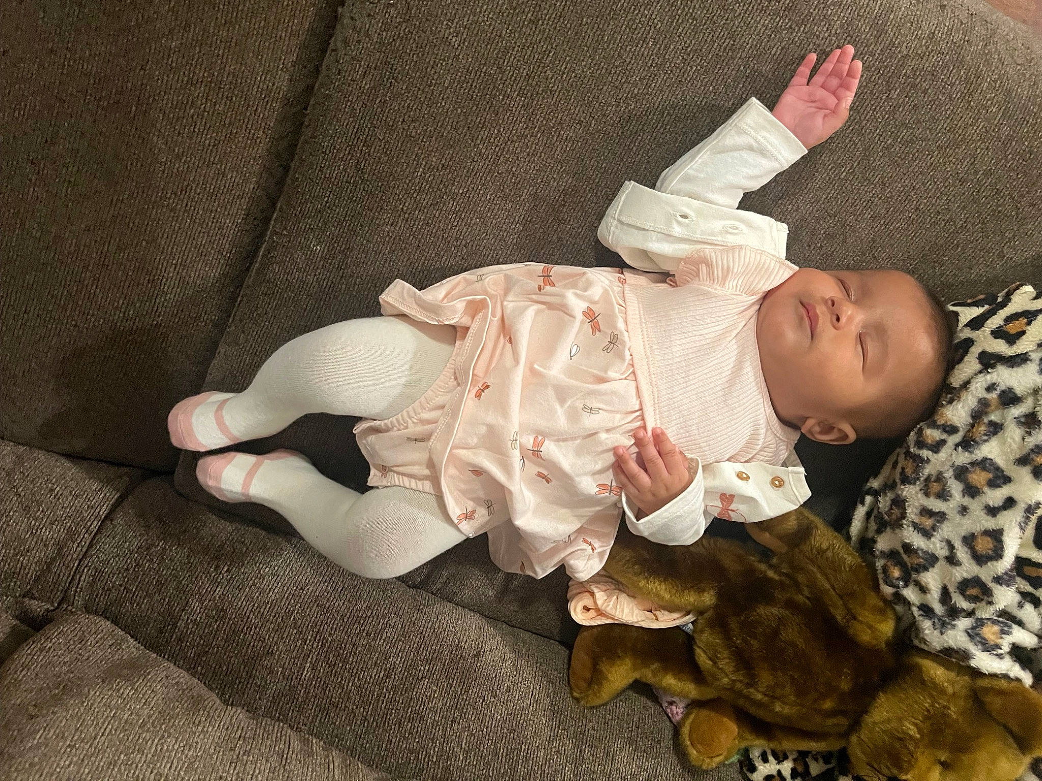 Camila is registered to the contest to win money with this photo: baby, baby_products, baby_sleeping, baby_toddler_clothing, child, comfort, flooring, foot, human_body, human_leg, linens, nap, person, room, sitting, sleep, sleeve, sock, thigh, toddler