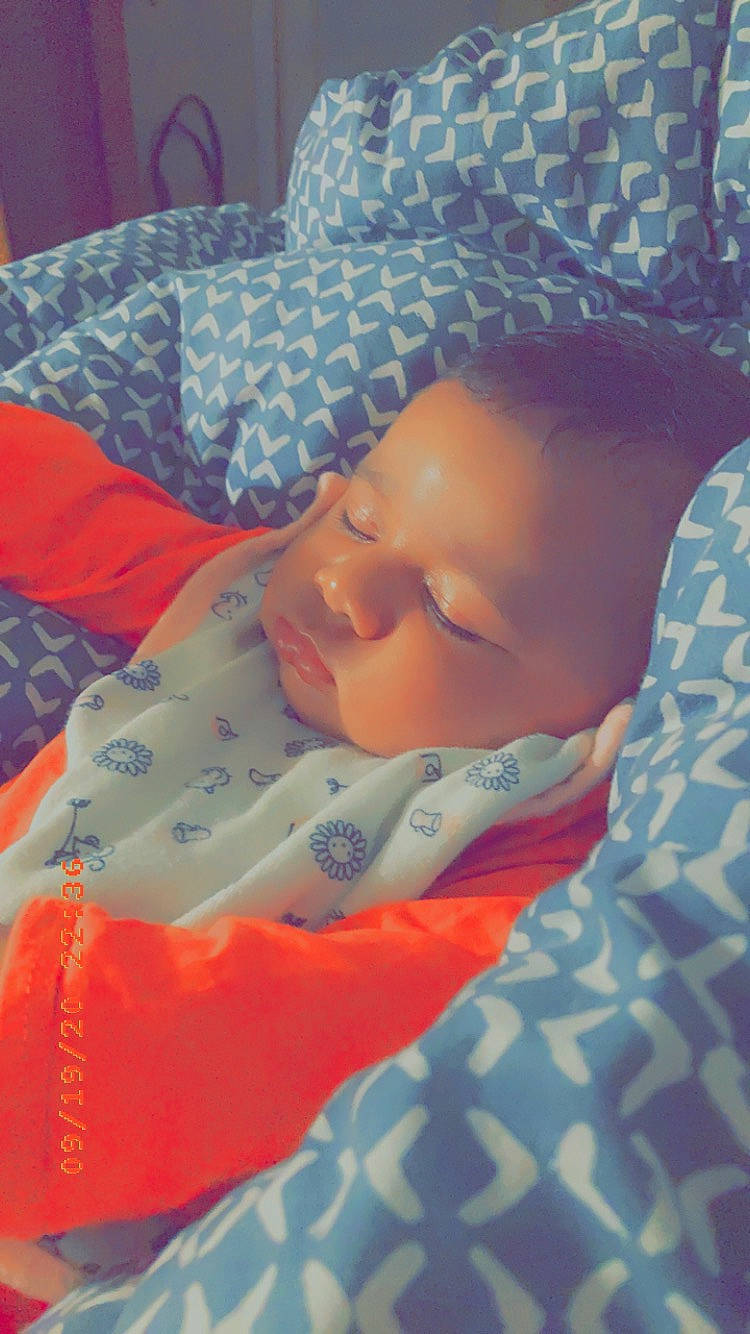 Kéya a rejoint le concours — aidez-le/la à gagner de superbes lots ! baby, bedtime, birth, cheek, child, lip, nap, nose, person, skin, sleep, textile, toddler