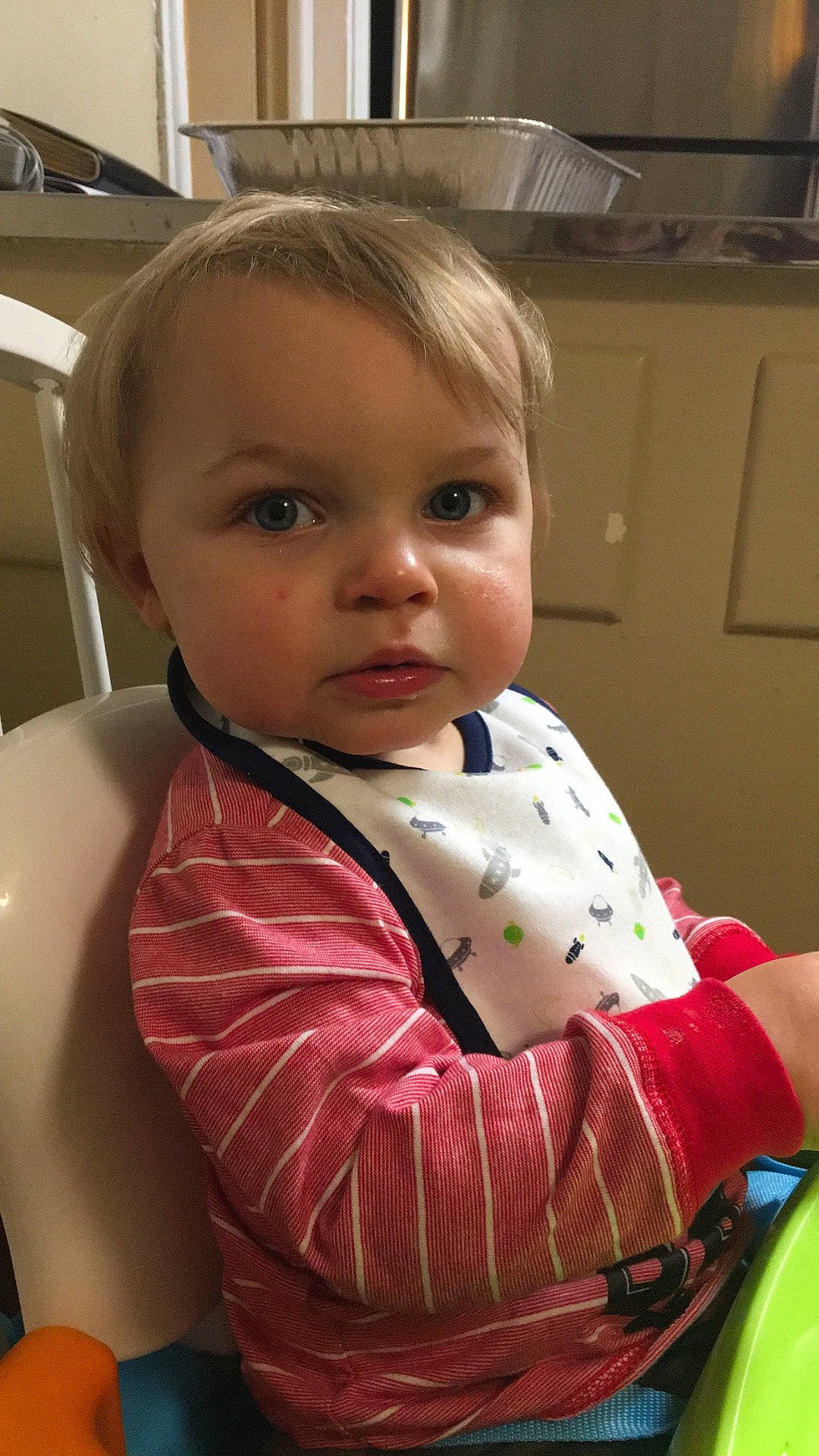 Giovani is registered to the contest to win money with this photo: child, dress, eye, face, girl, human_positions, infant, person, skin, toddler