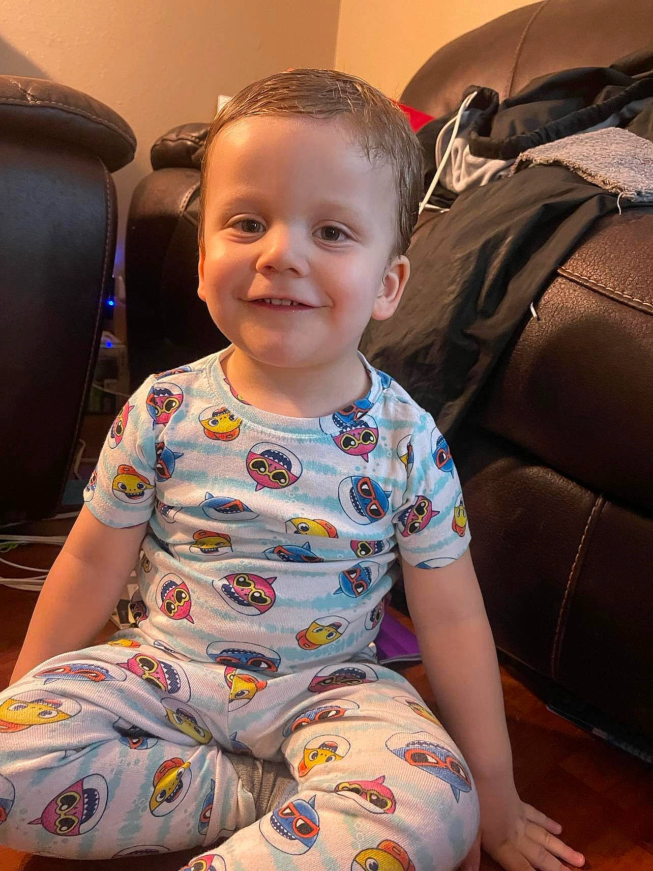 Zander is registered to the contest to win money with this photo: baby, baby_toddler_clothing, cheek, child, chin, comfort, eye, face, facial_expression, fun, hair, hairstyle, happy, head, human_body, iris, joy, person, skin, sleeve