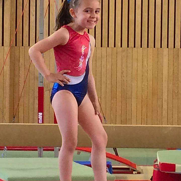 Assya a rejoint le concours — aidez-le/la à gagner de superbes lots !