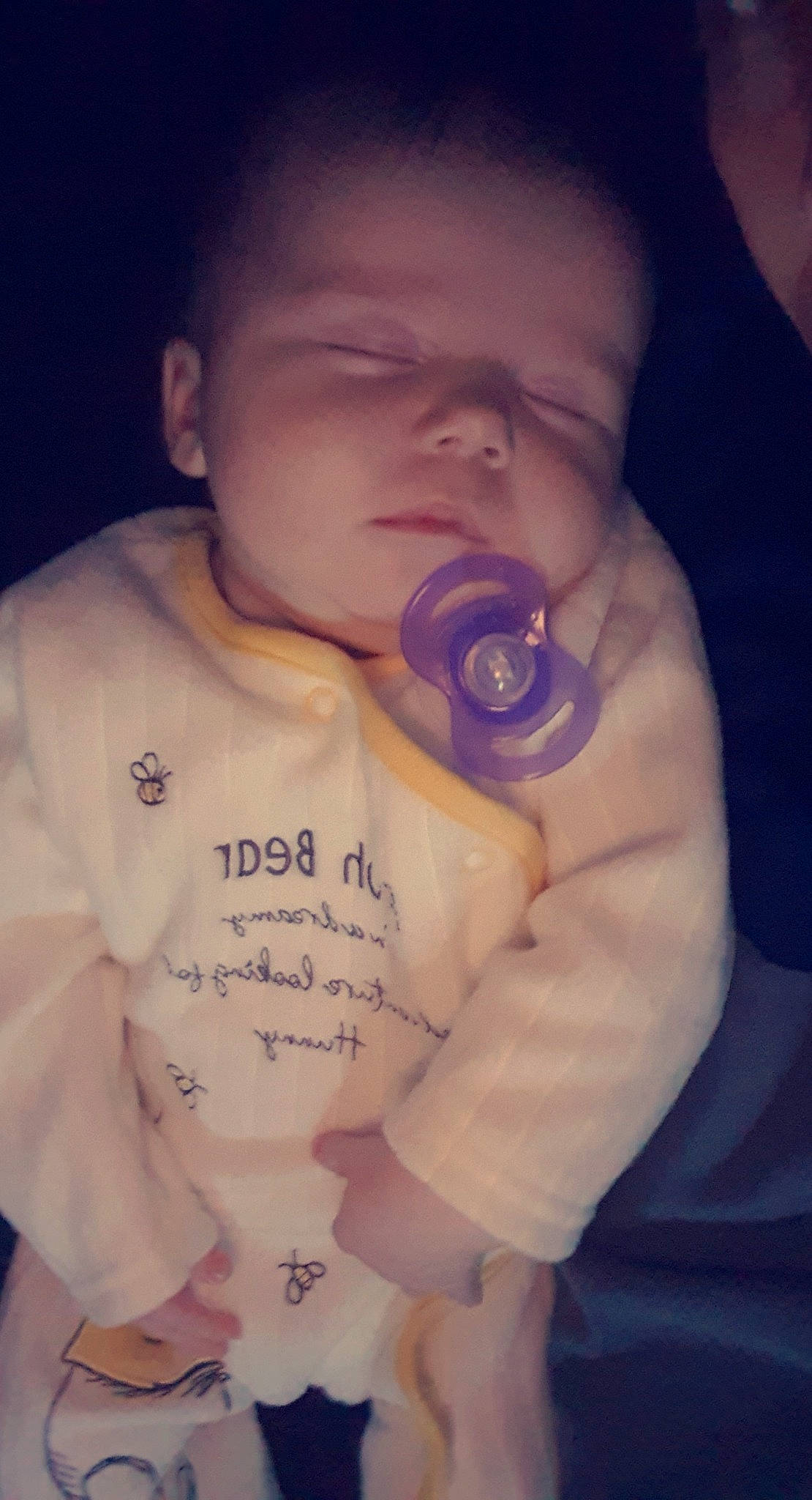 Leona is registered to the contest to win money with this photo: baby, baby_toddler_clothing, cheek, cool, finger, handwriting, neck, person, skin, sleeve