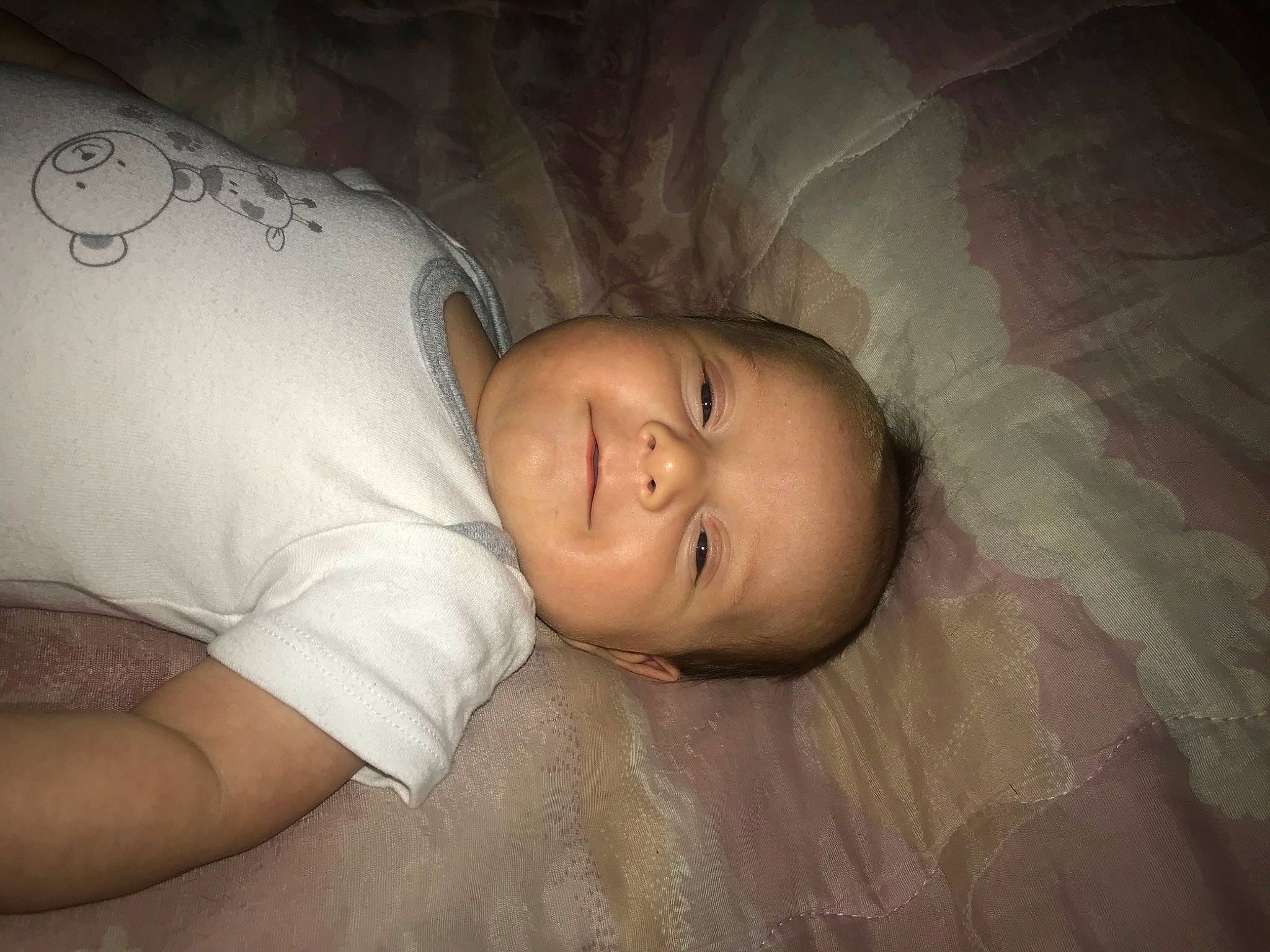 Ninon participe au concours pour gagner de l'argent avec cette photo : baby, bedtime, cheek, child, ear, eye, eyebrow, face, forehead, hand, head, iris, lip, mouth, nose, person, skin, sleep, toddler