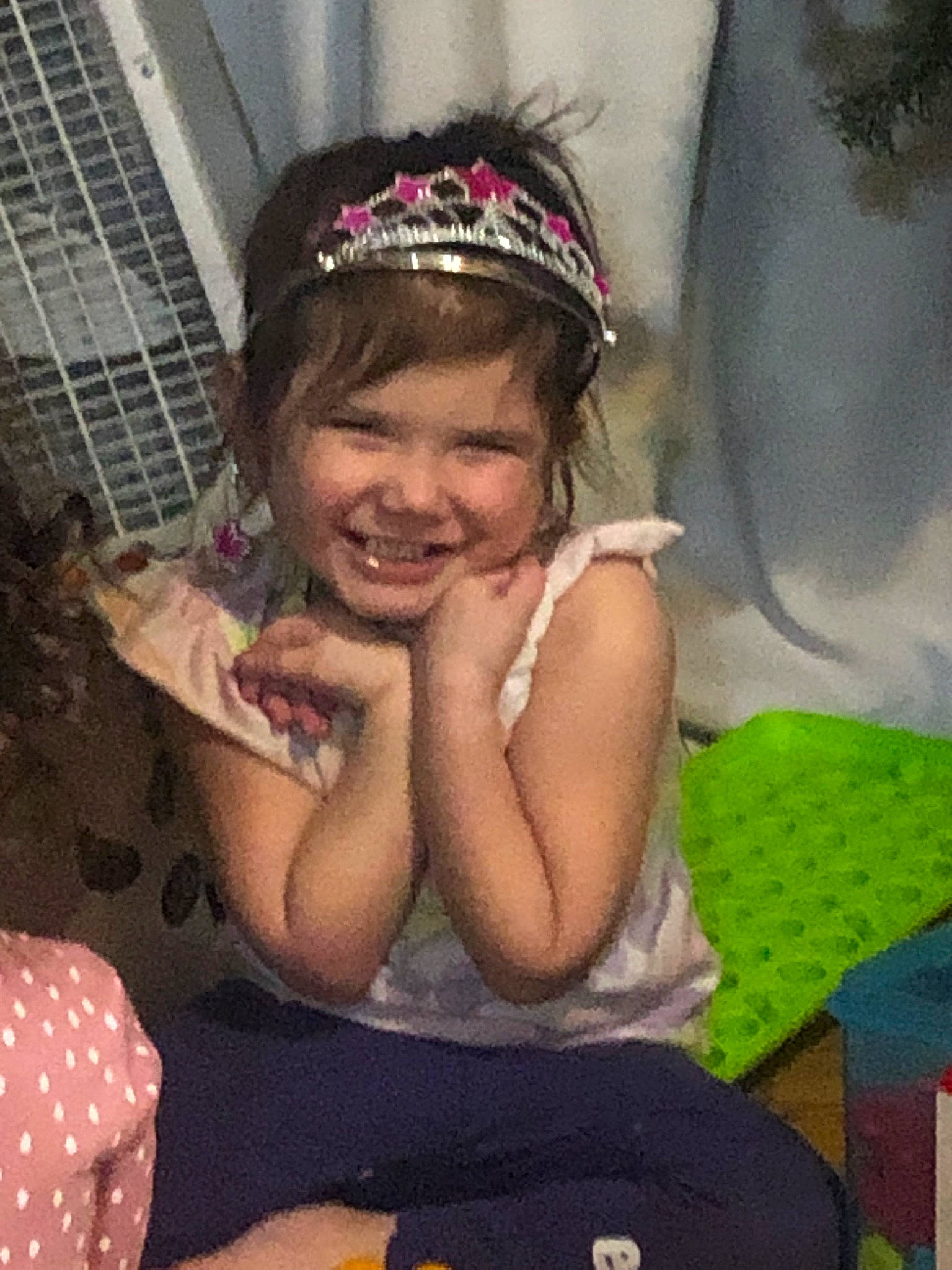 Veda is registered to the contest to win money with this photo: blond, child, design, fashion_accessory, fun, happy, headband, headgear, headpiece, human_leg, jewellery, joy, leisure, long_hair, pattern, person, pink, recreation, smile, thigh