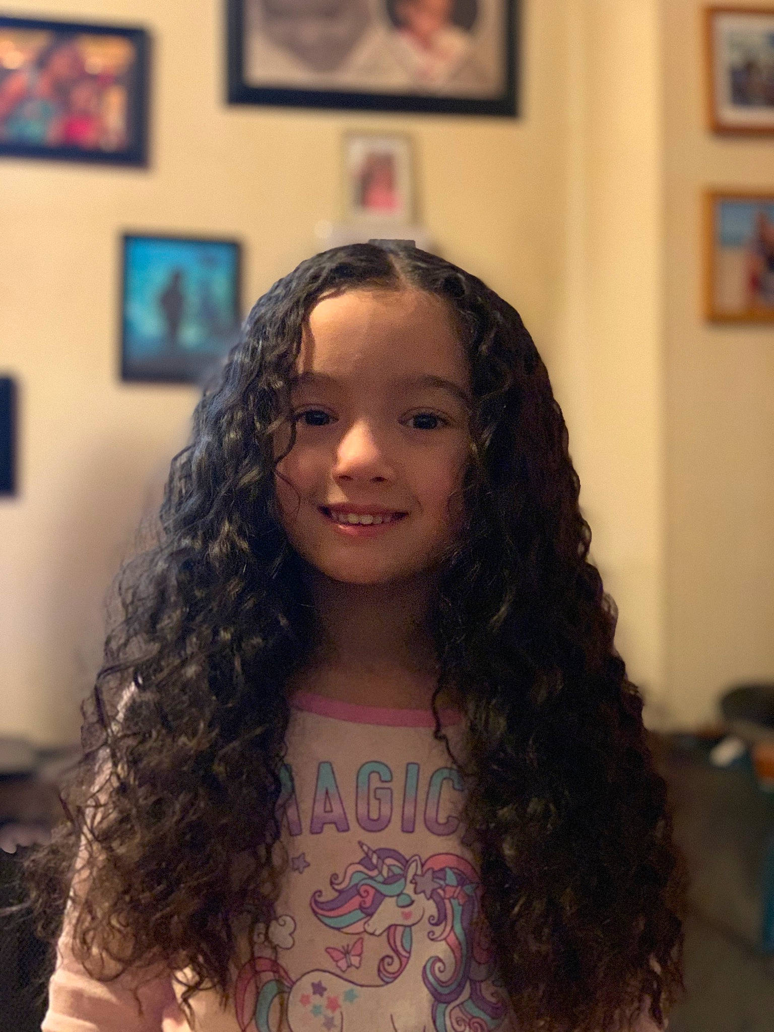 Aramya is registered to the contest to win money with this photo: black_hair, chin, cool, dreadlocks, ear, eyebrow, eyelash, fashion_design, forehead, happy, jaw, jheri_curl, joy, lip, long_hair, neck, person, picture_frame, ringlet, shoulder