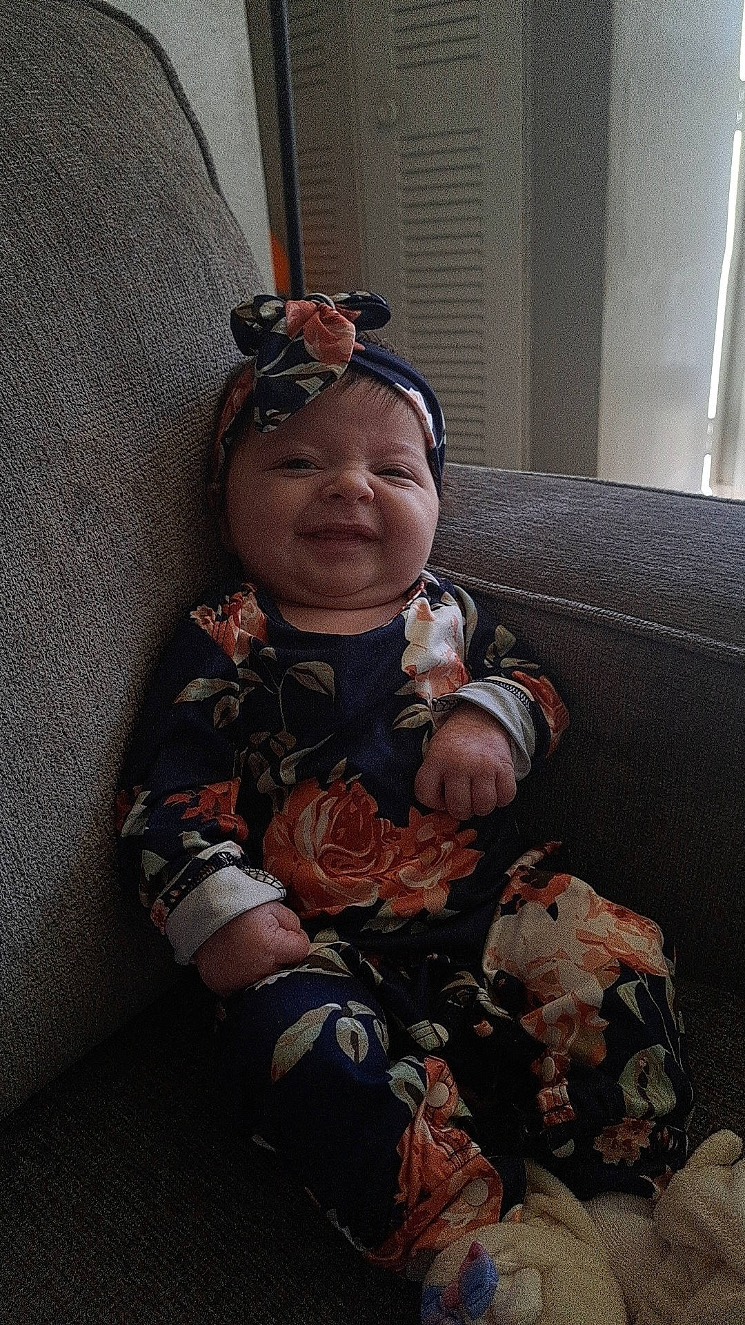 Journei Aliviah is registered to the contest to win money with this photo: baby, baby_toddler_clothing, camouflage, cheek, comfort, eye, face, flooring, goggles, head, joy, linens, military_camouflage, pattern, person, personal_protective_equipment, sleeve, studio_couch, sunglasses, textile