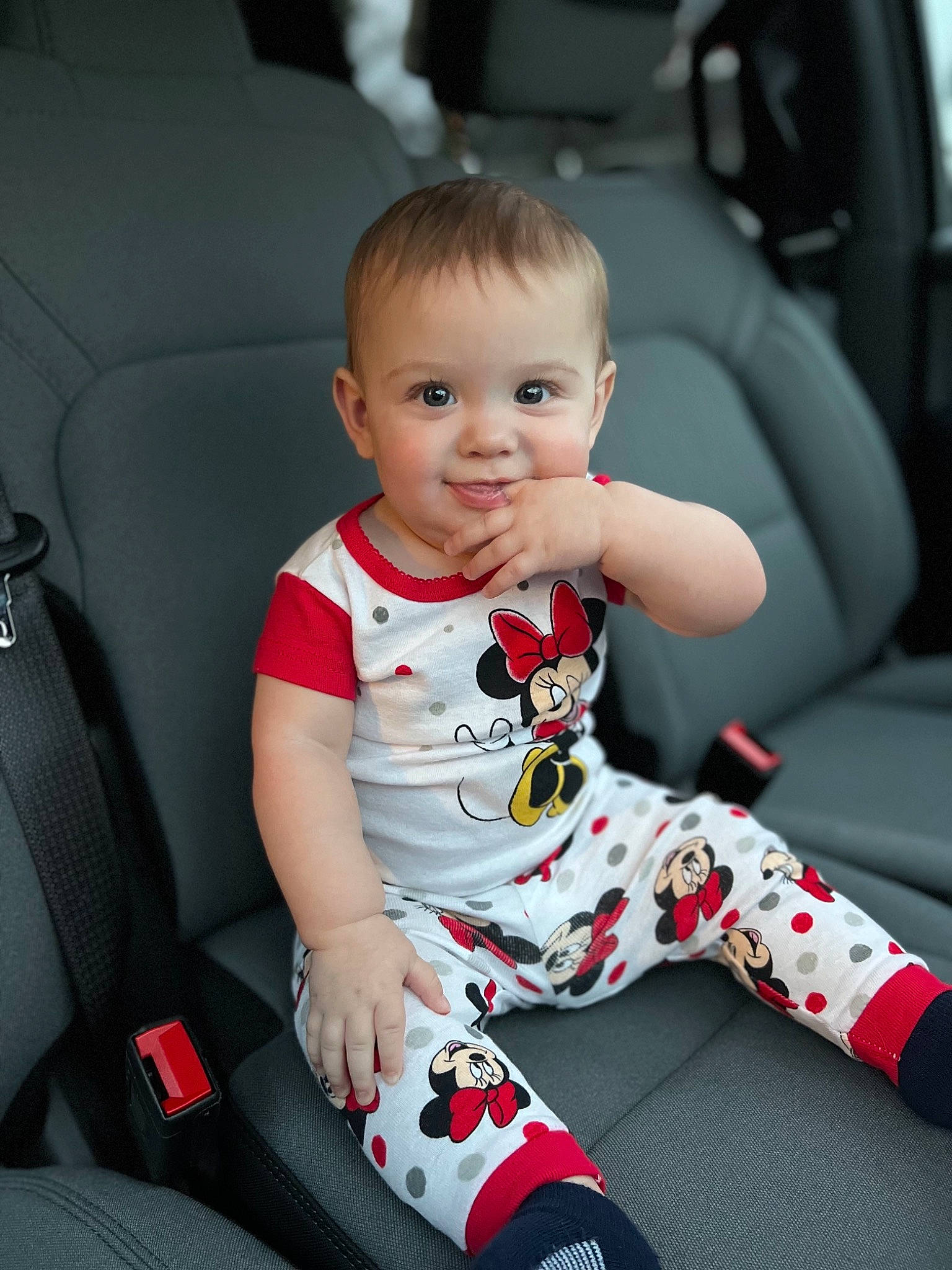 Shylah is registered to the contest to win money with this photo: automotive_design, baby, baby_toddler_clothing, black, car_seat, car_seat_cover, child, comfort, happy, human_leg, joy, knee, leg, person, sitting, sleeve, smile, thigh, toddler, vehicle