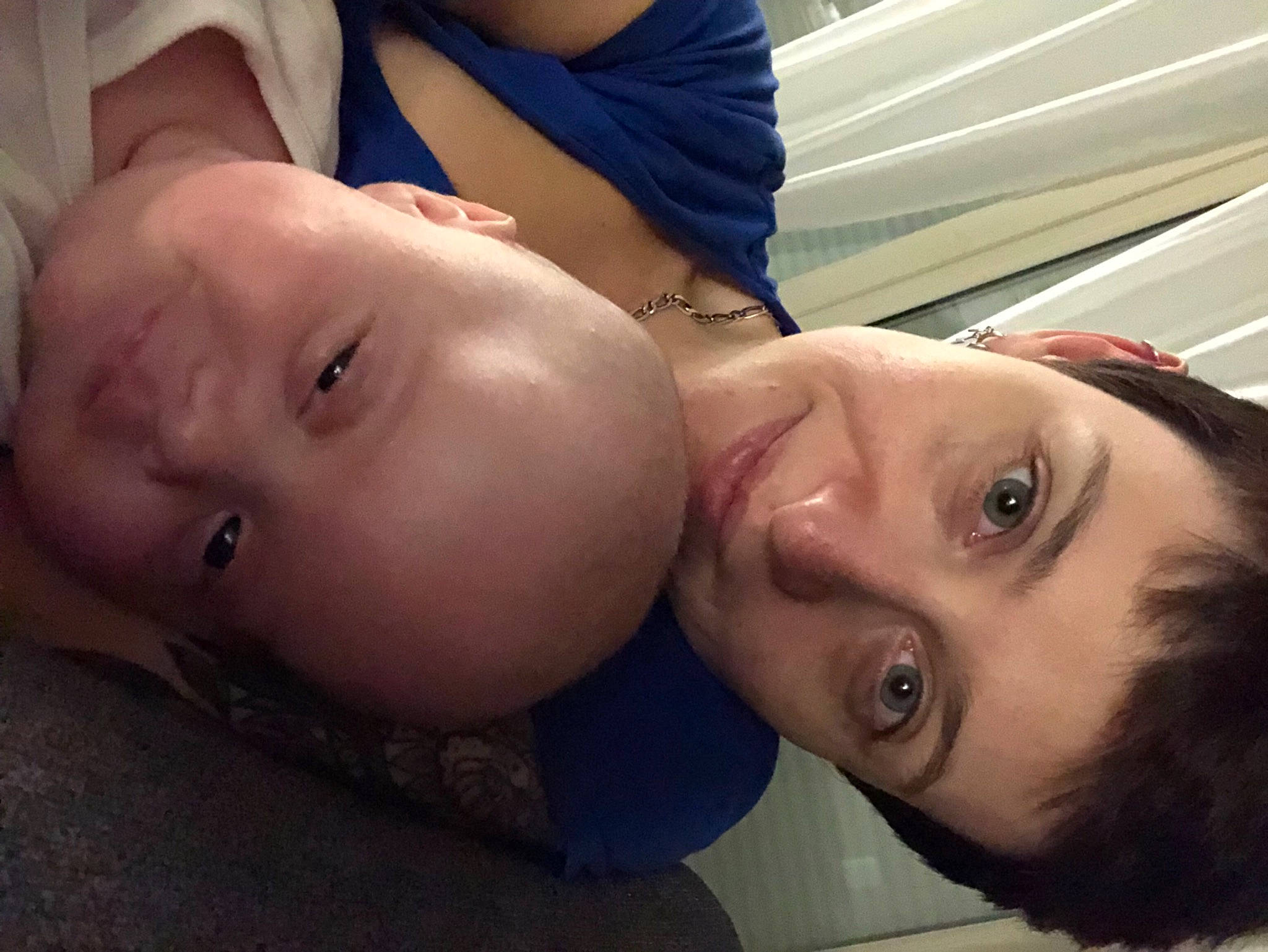 Eden a rejoint le concours — aidez-le/la à gagner de superbes lots ! black_hair, cheek, cool, ear, eye, eyebrow, eyelash, face, forehead, gesture, happy, iris, jaw, lip, mouth, neck, nose, person, skin, smile