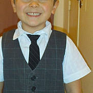 Owen participe au concours pour gagner de l'argent avec cette photo :