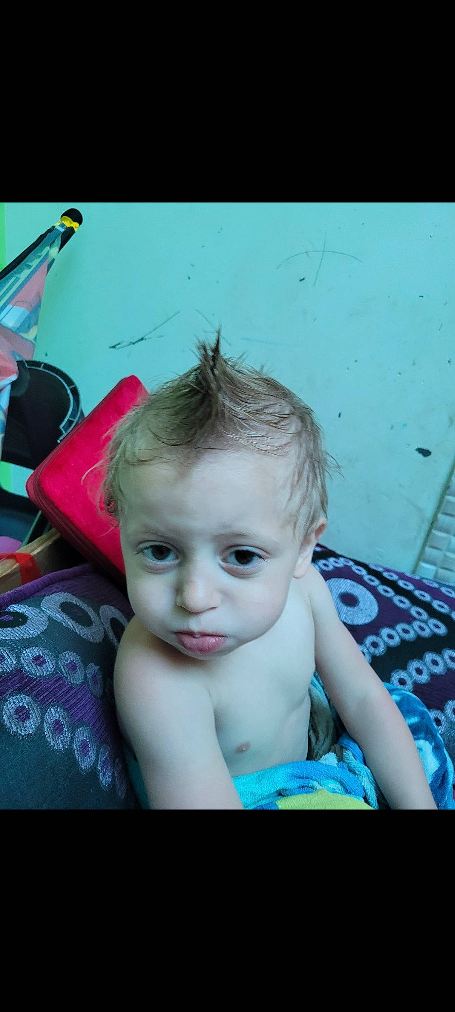 Mohammed a rejoint le concours — aidez-le/la à gagner de superbes lots ! azure, baby, bathing, cheek, chest, cool, eyelash, fun, hair, happy, human_body, iris, leisure, nose, person, photograph, skin, summer, swimming_pool, toddler