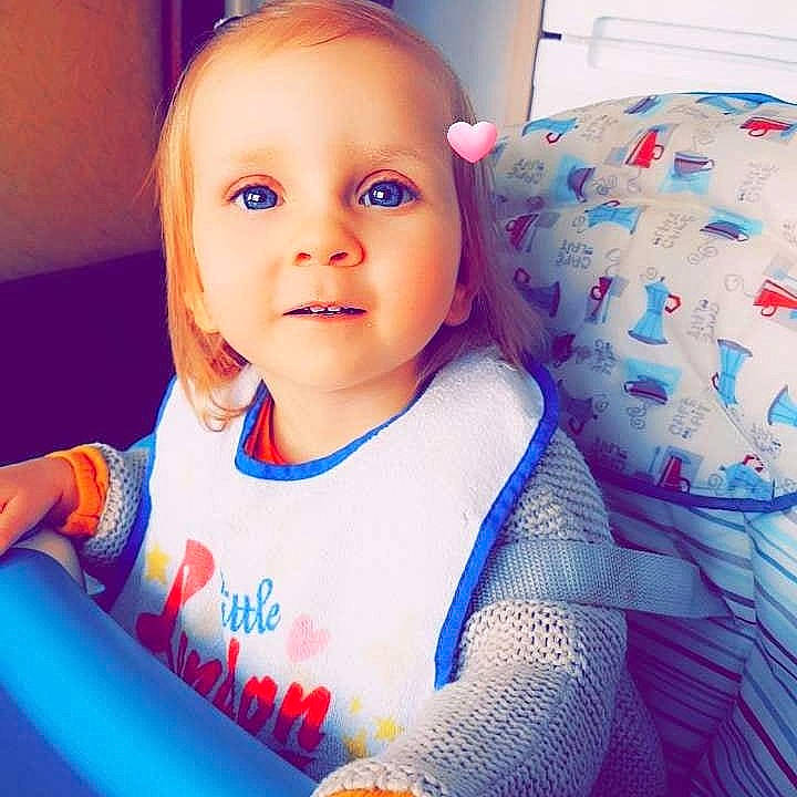 Aurore a rejoint le concours — aidez-le/la à gagner de superbes lots ! blue, cheek, child, cool, day, eye, face, girl, head, human_hair_color, infant, iris, lip, mouth, nose, organ, person, product, skin, smile