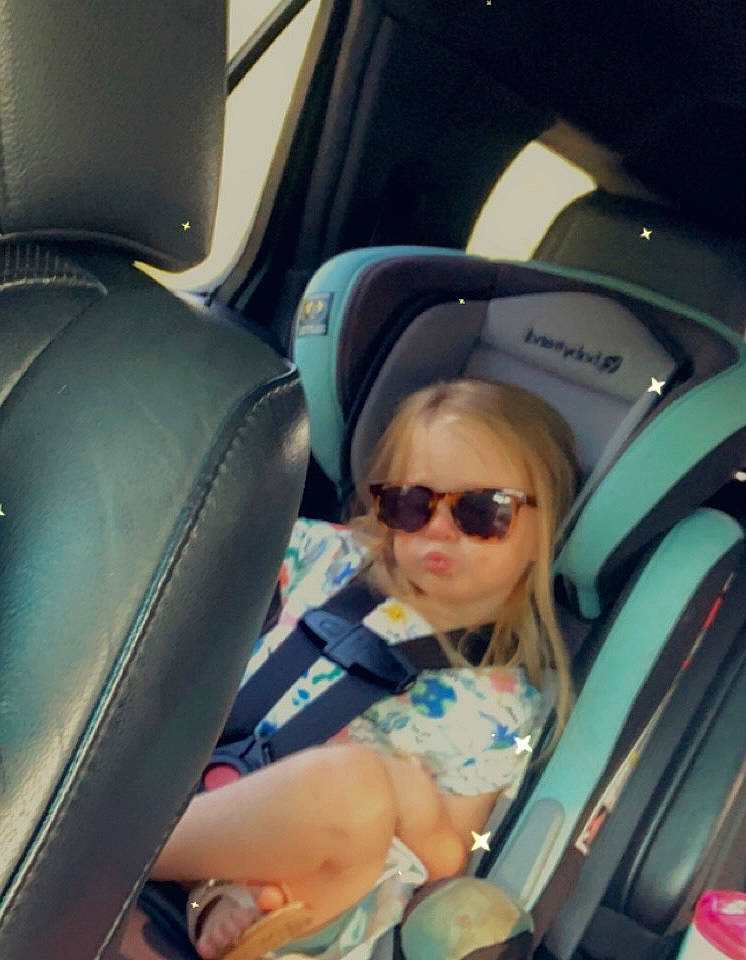 Laekyn is registered to the contest to win money with this photo: air_travel, auto_part, automotive_design, automotive_exterior, car_seat, car_seat_cover, comfort, eyewear, family_car, goggles, head_restraint, mode_of_transport, motor_vehicle, person, personal_luxury_car, seat_belt, steering_part, steering_wheel, sunglasses, vehicle