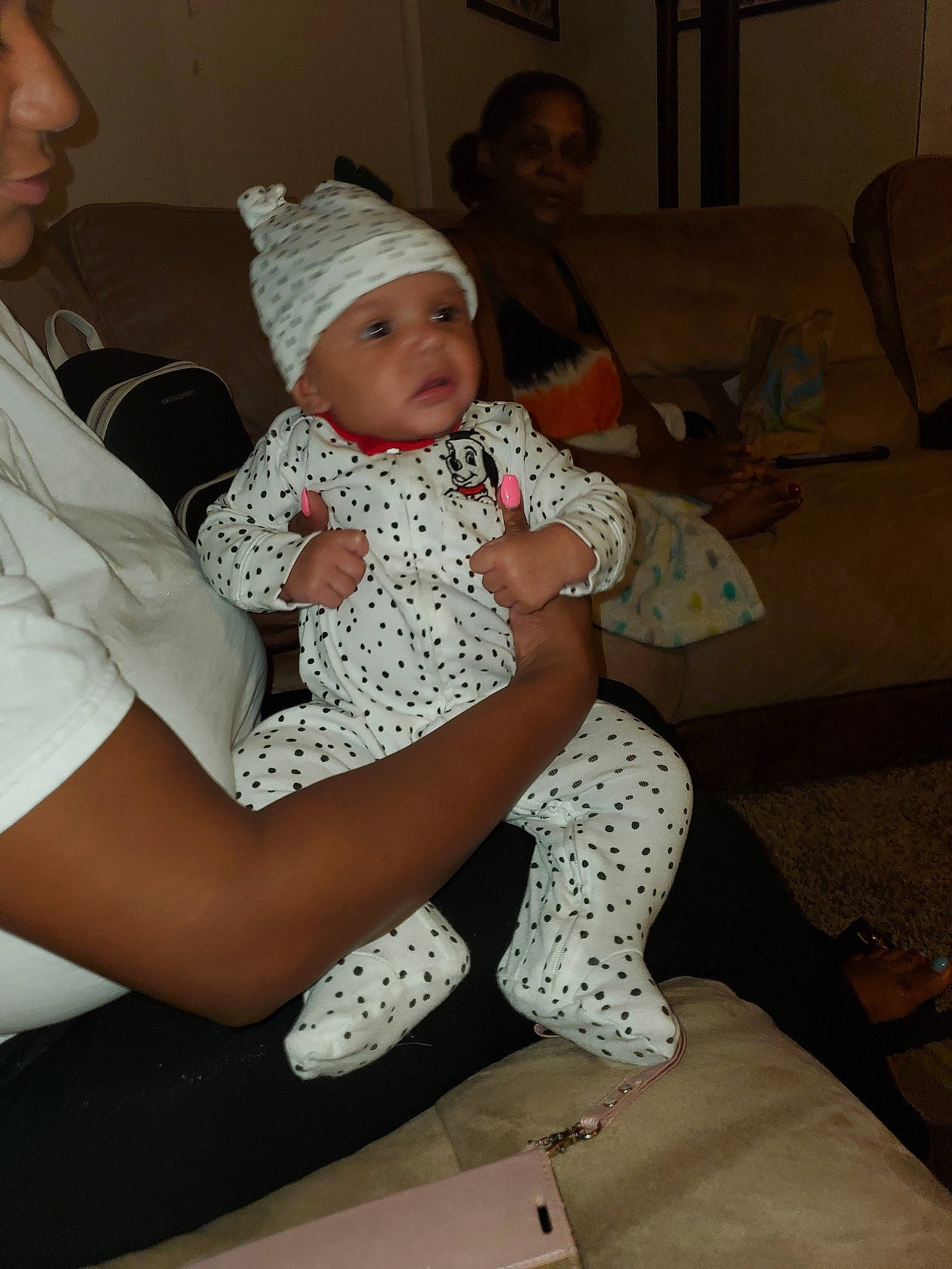 Juelz is registered to the contest to win money with this photo: baby, birth, child, headwear, person, toddler, under_exposed