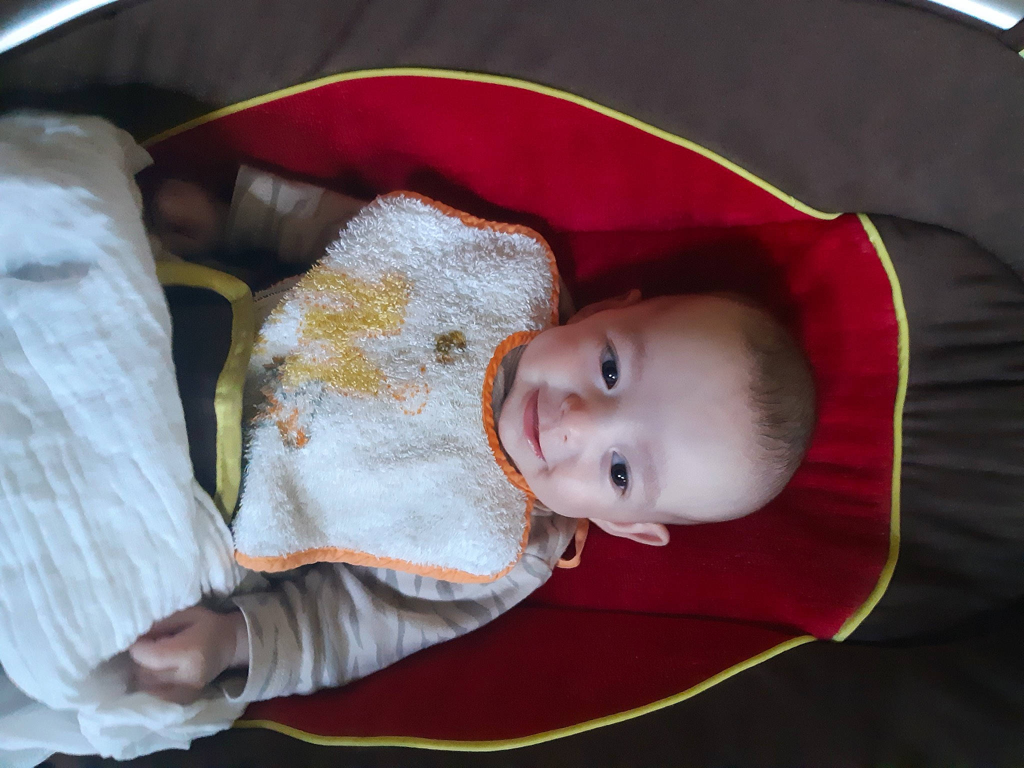 Hugo Et Baptiste participe au concours pour gagner de l'argent avec cette photo : baby, baby_carriage, baby_products, baby_toddler_clothing, carmine, cheek, chin, comfort, eye, facial_expression, headgear, iris, linens, lip, nose, person, skin, sleeve, textile, toddler