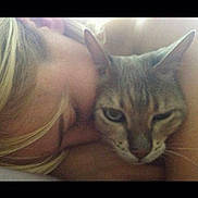 Misu is registered to the contest to win money with this photo: