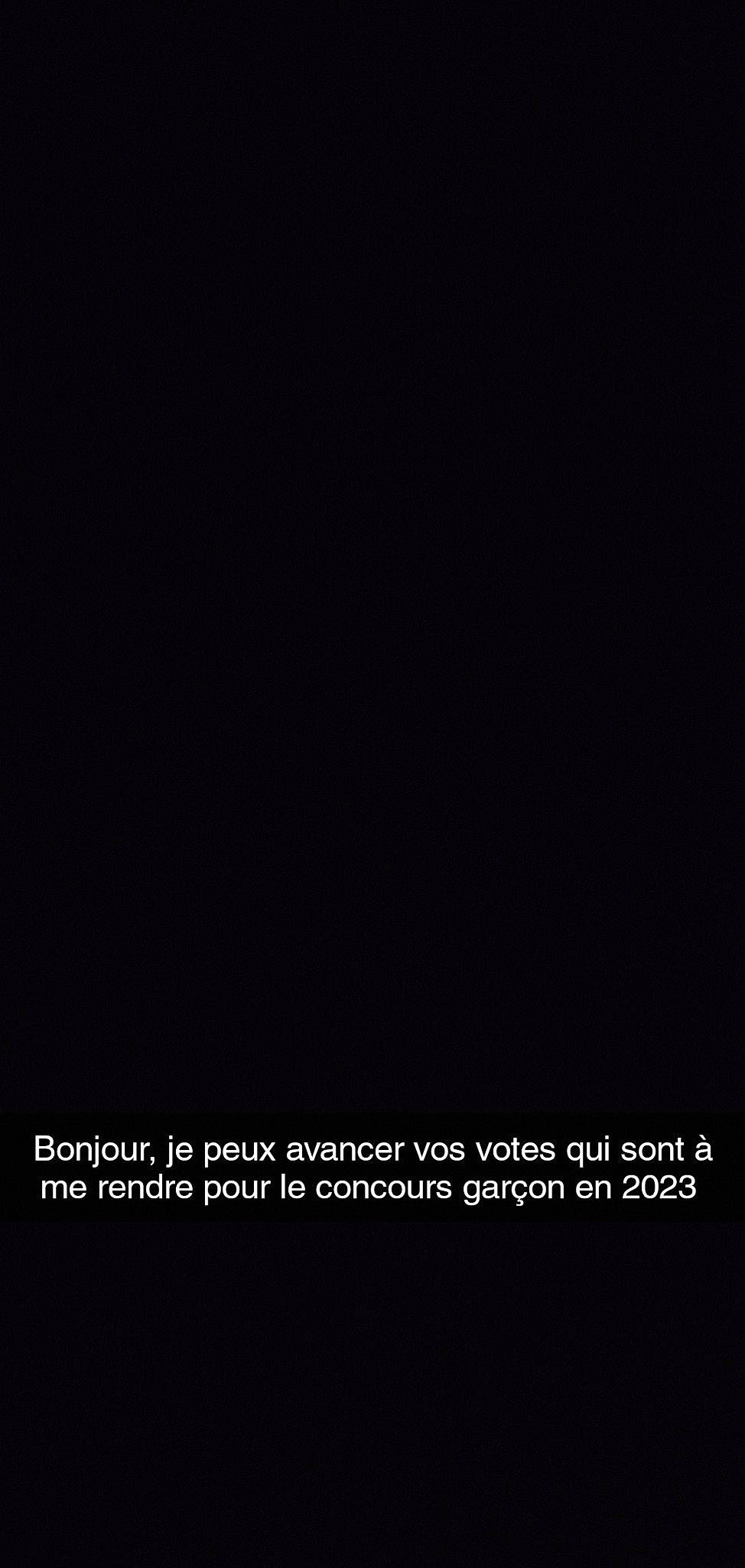Avance De Vote à Me Rendre participe au concours pour gagner de l'argent avec cette photo : brand, circle, darkness, electric_blue, font, graphic_design, graphics, horizon, logo, magenta, midnight, monochrome, monochrome_photography, number, pattern, photo_caption, rectangle, sky