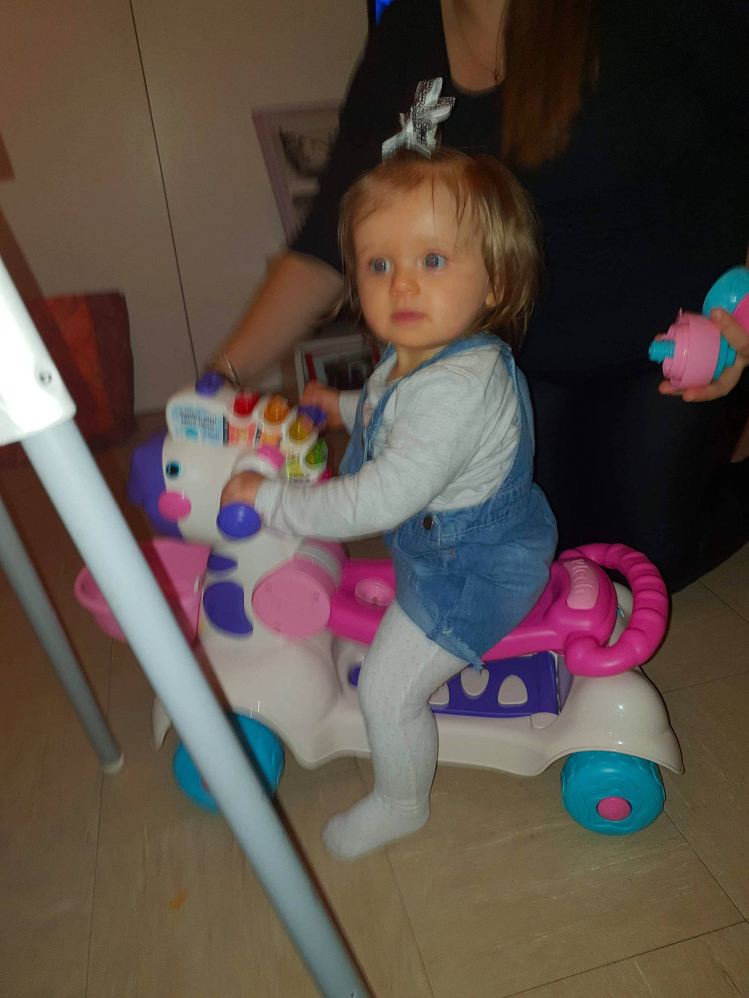 Lylia participe au concours pour gagner de l'argent avec cette photo : baby, baby_products, baby_toys, child, person, play, product, toddler, toy