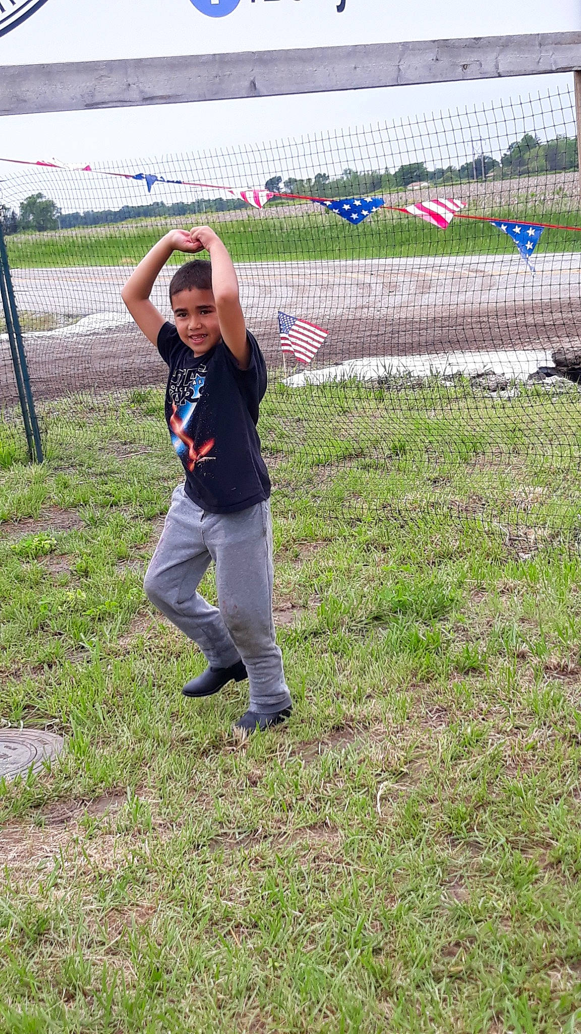 Llo is registered to the contest to win money with this photo: fun, grass, joy, person, soil