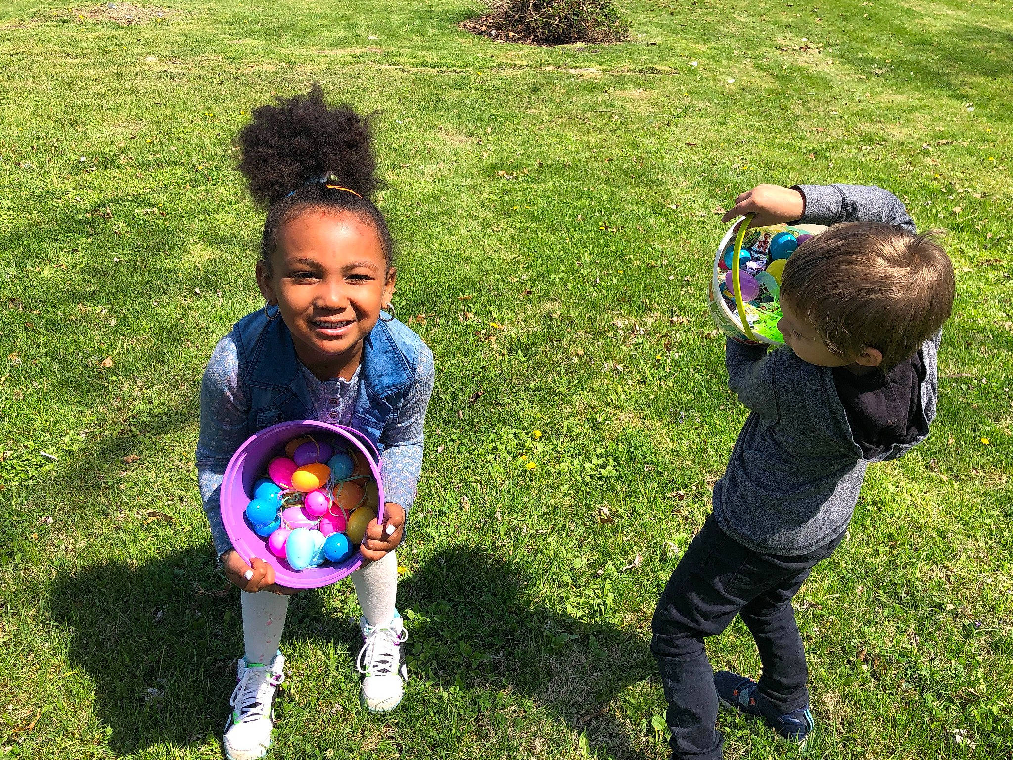 Zoë joined the competition — help win amazing prizes! child, event, fun, garden, grass, grassland, groundcover, happy, joy, lawn, leisure, meadow, people, people_in_nature, person, play, recreation, shorts, smile, soil