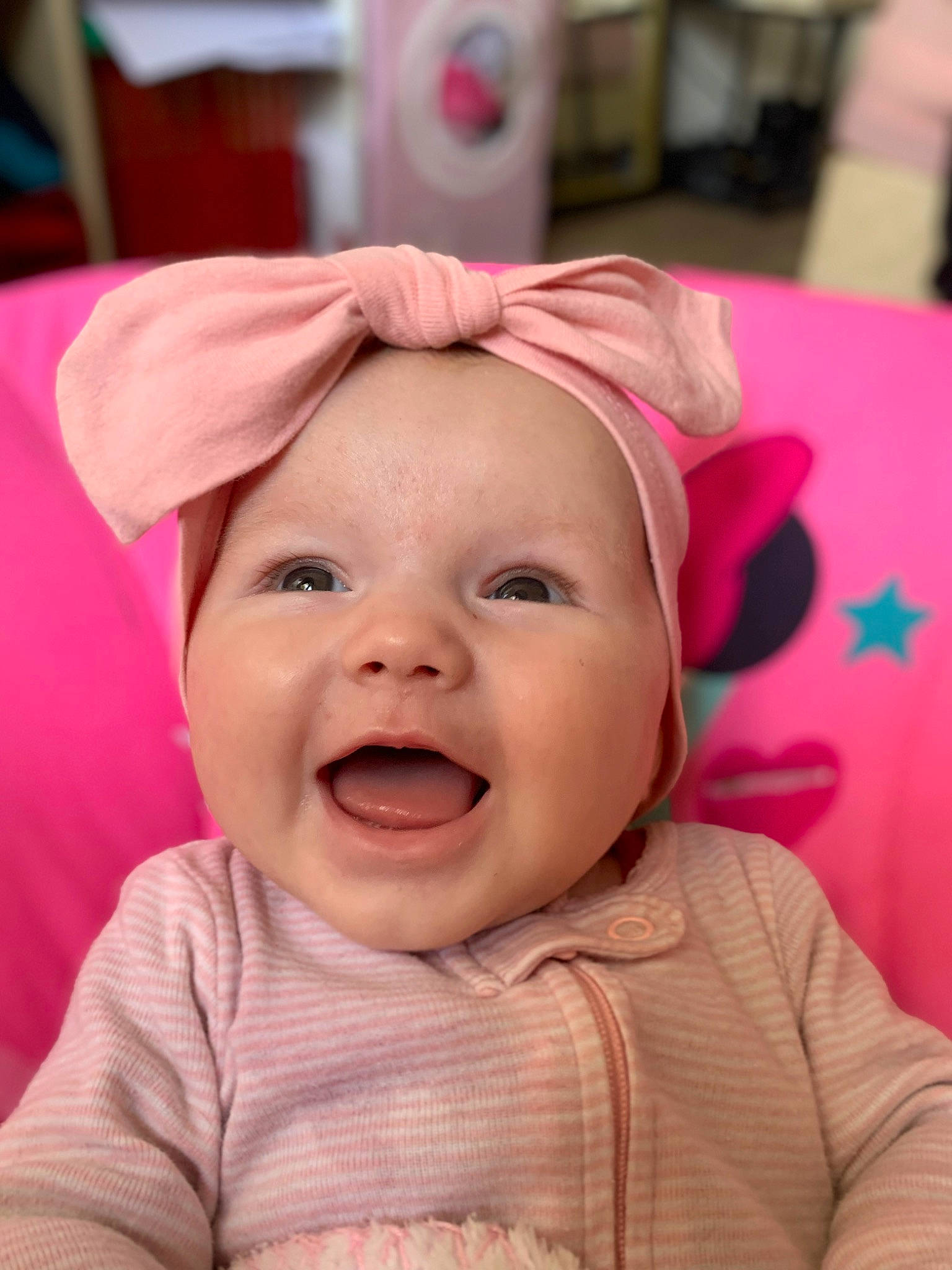 Yelena participe au concours pour gagner de l'argent avec cette photo : baby, baby_laughing, baby_toddler_clothing, cap, cheek, child, comfort, facial_expression, fun, happy, headgear, headwear, lip, magenta, nose, person, pink, skin, sleeve, smile