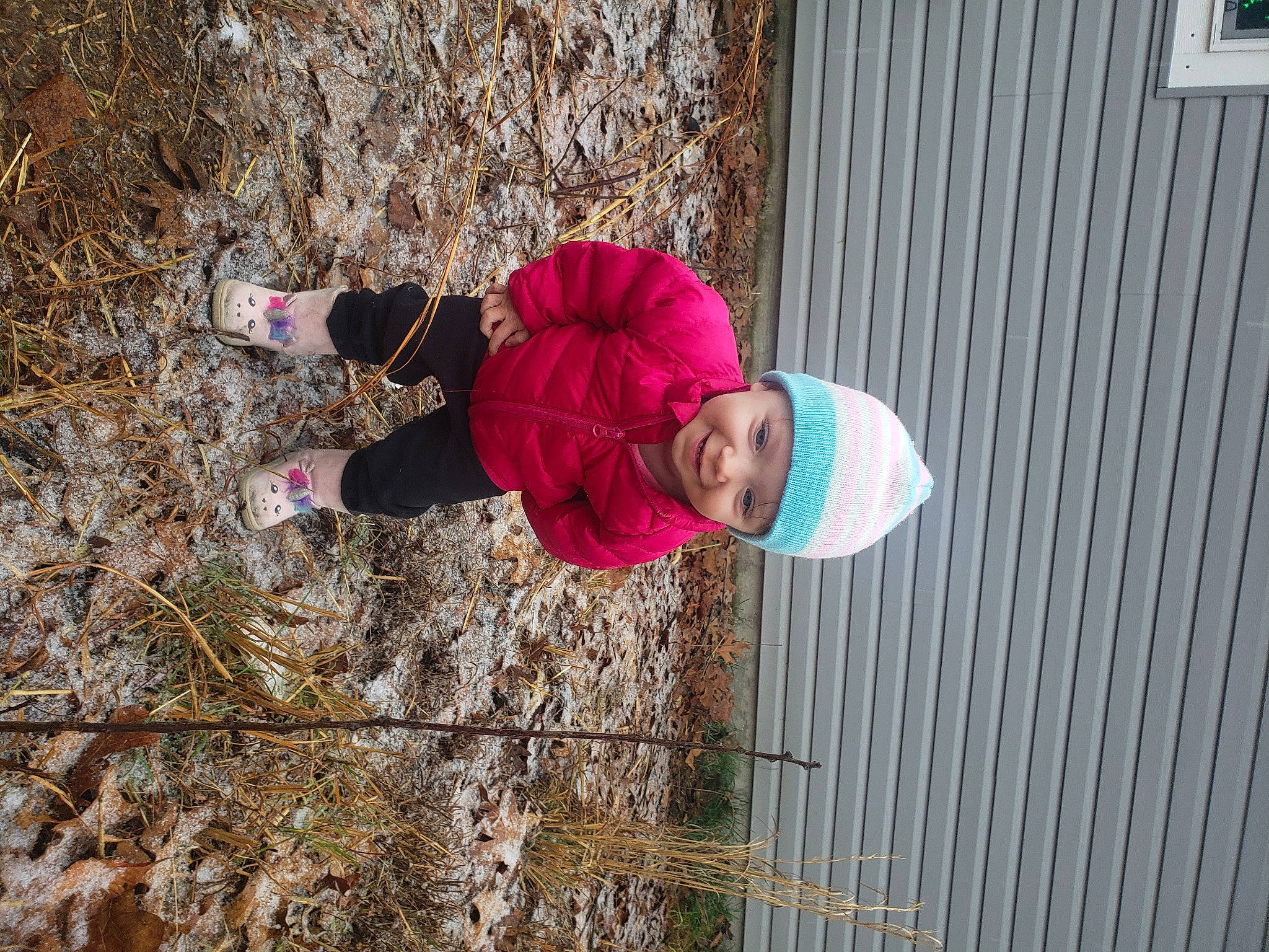Zaelynn is registered to the contest to win money with this photo: headwear, joy, magenta, people_in_nature, person, pink, walking_shoe, winter