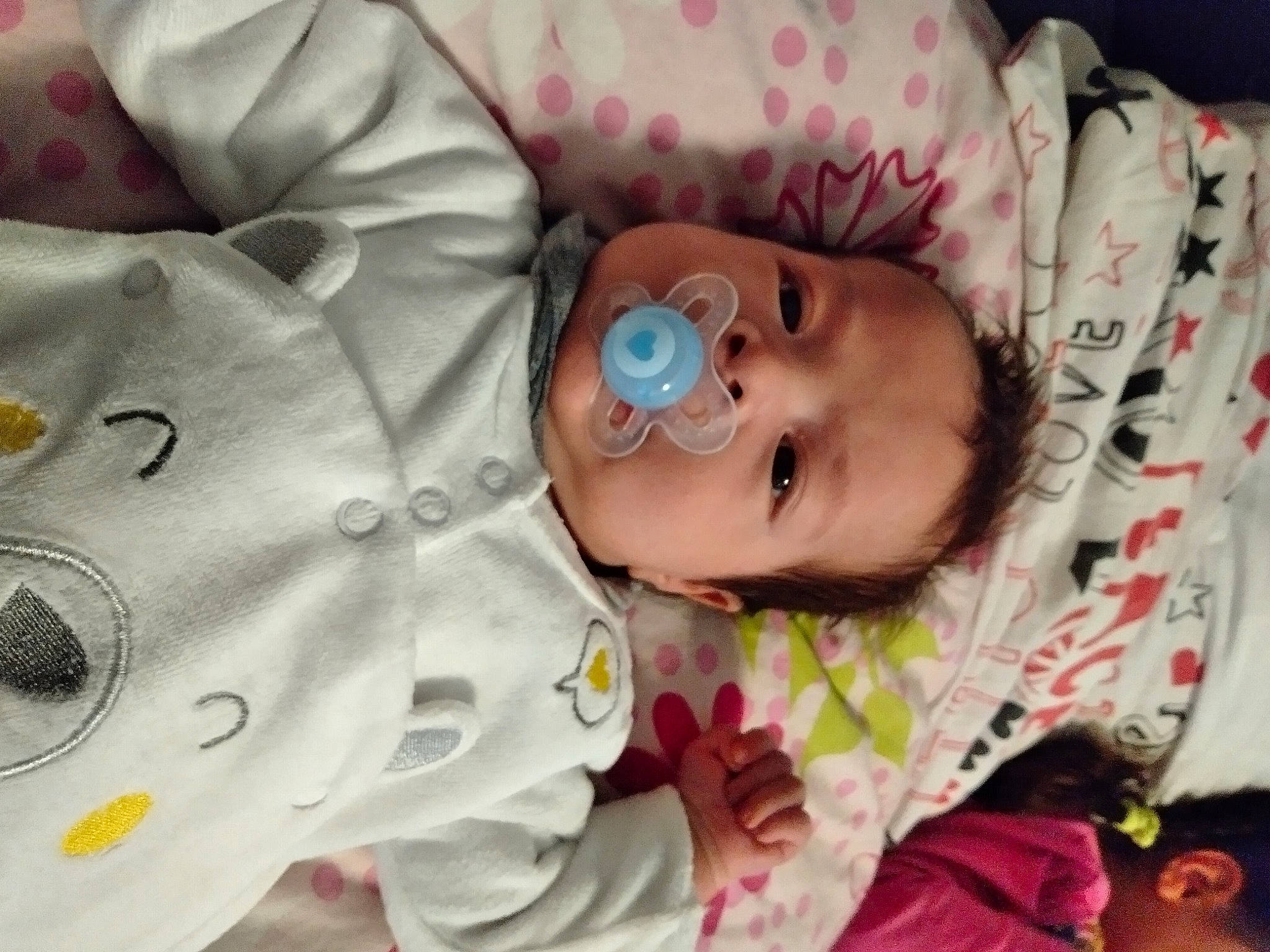 Yassine a rejoint le concours — aidez-le/la à gagner de superbes lots ! baby, baby_sleeping, bedtime, birth, cheek, child, eye, mouth, nose, person, skin, sleep, smile, toddler