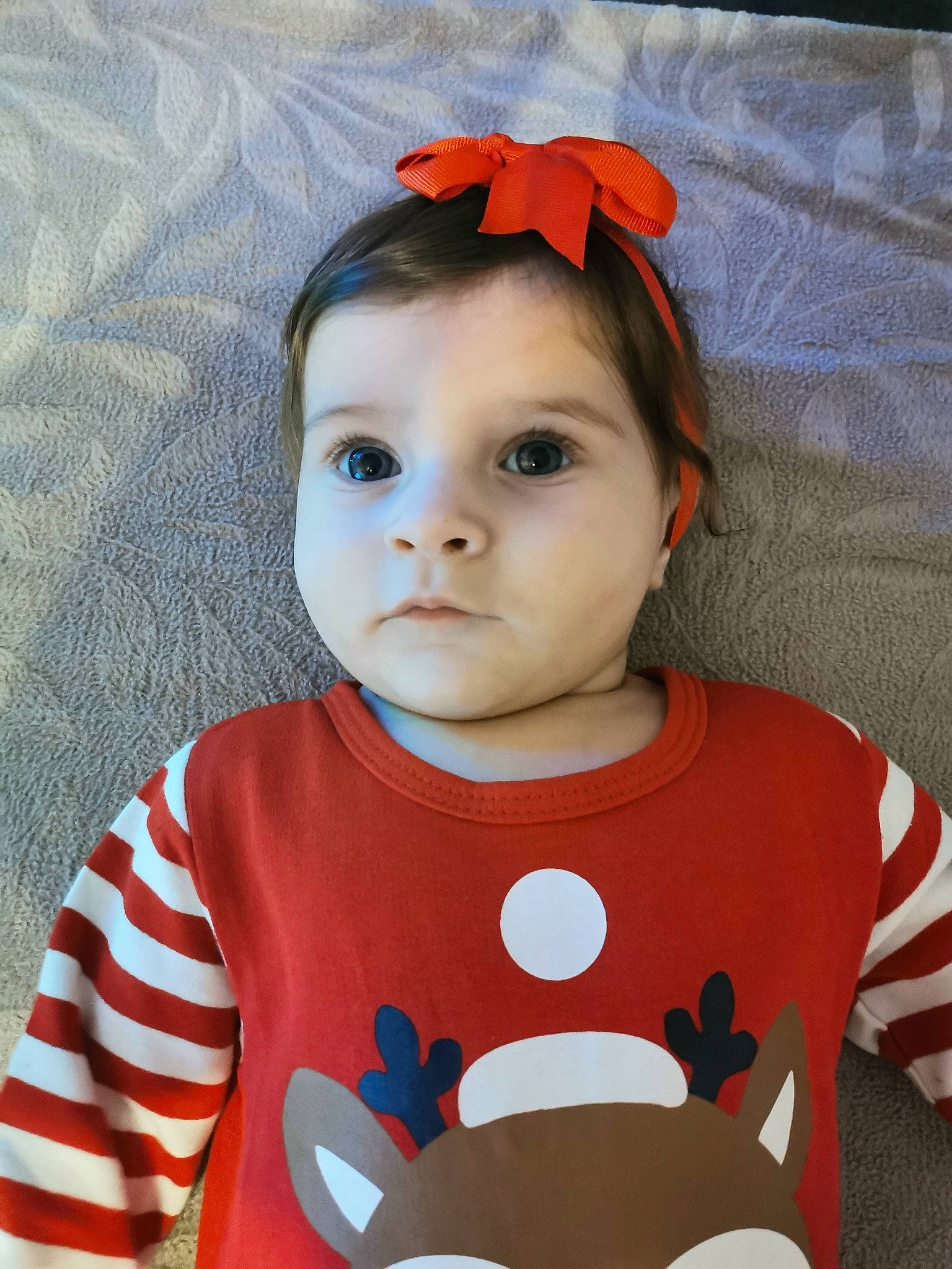 Alexia participe au concours pour gagner de l'argent avec cette photo : baby, baby_toddler_clothing, cheek, clothing, cool, eyelash, happy, head, lip, neck, nose, organ, person, pink, product, red, skin, sleeve, textile, toddler