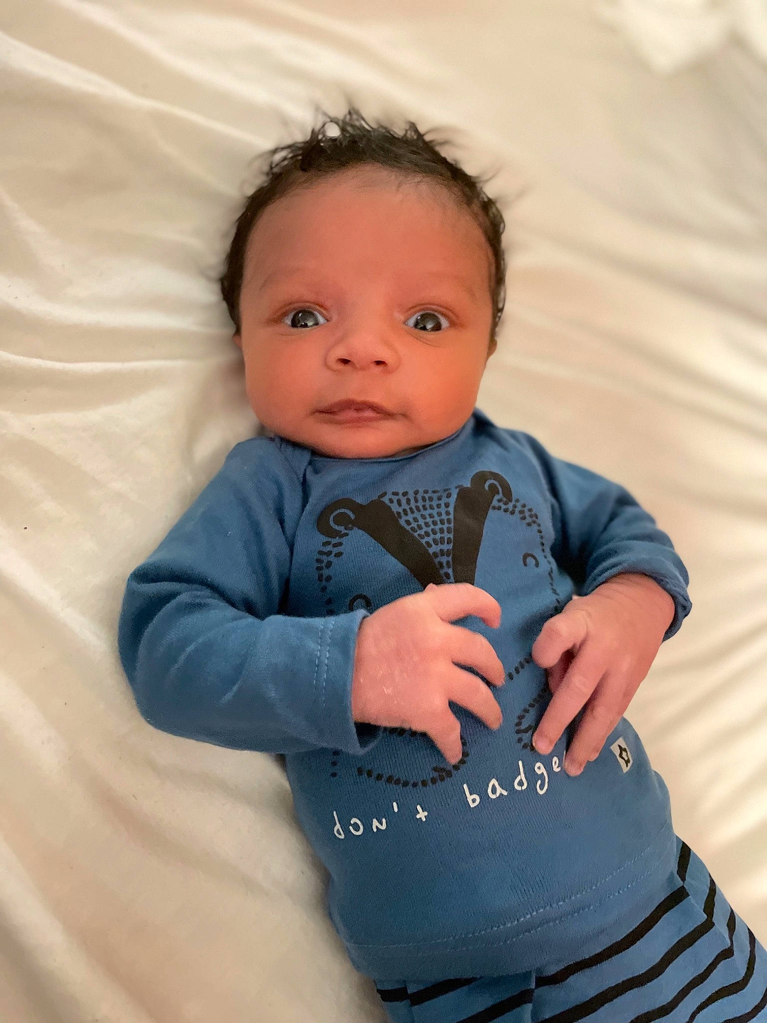 Amauri is registered to the contest to win money with this photo: baby, baby_toddler_clothing, cheek, clothing, comfort, cool, flash_photography, gesture, happy, head, human_body, iris, lip, neck, nose, person, skin, sleeve, stomach, textile