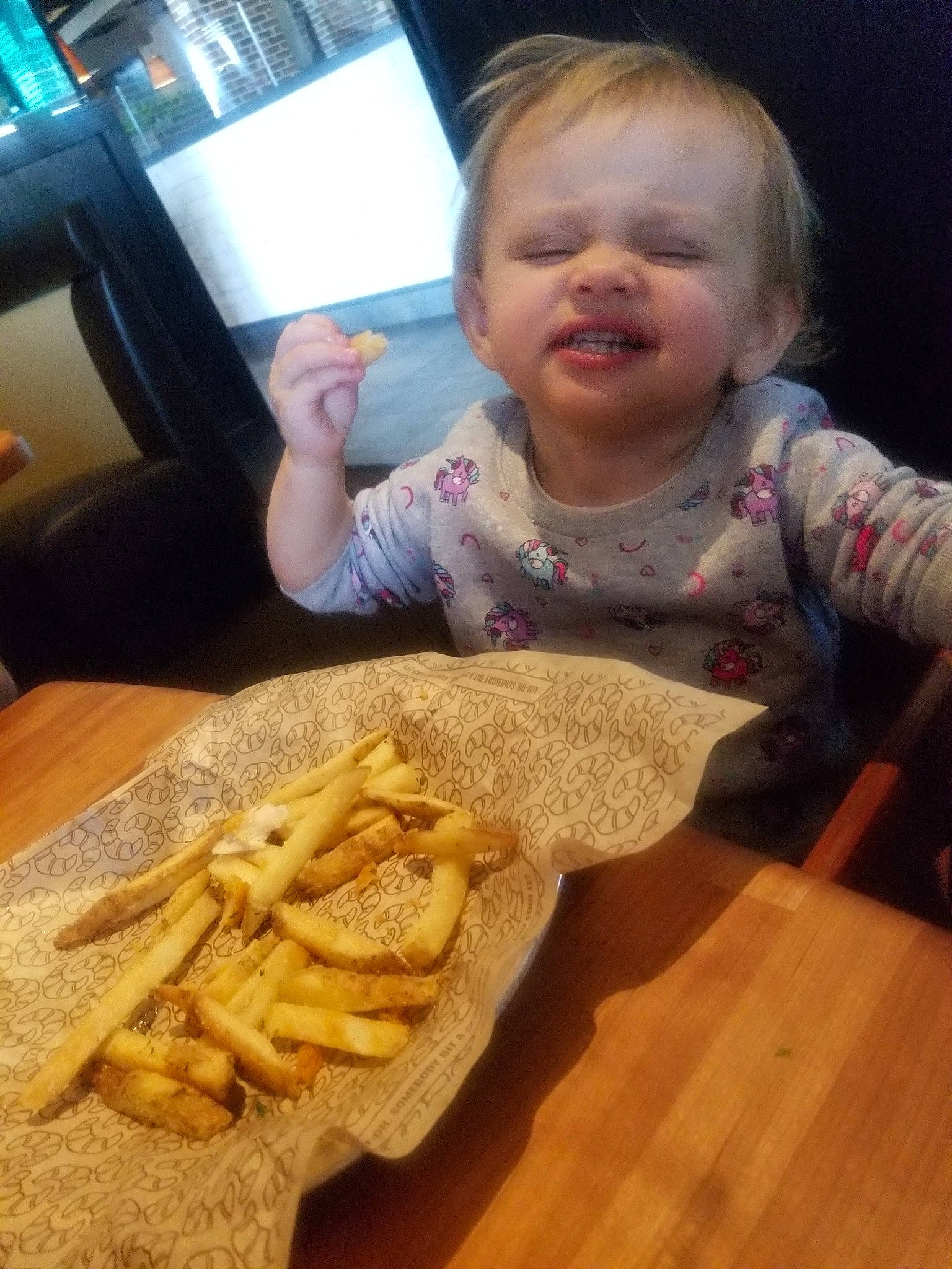 Skylar is registered to the contest to win money with this photo: child, comfort_food, cuisine, dish, eating, food, junk_food, person, side_dish, snack, toddler