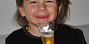 Elea participe au concours pour gagner de l'argent avec cette photo :