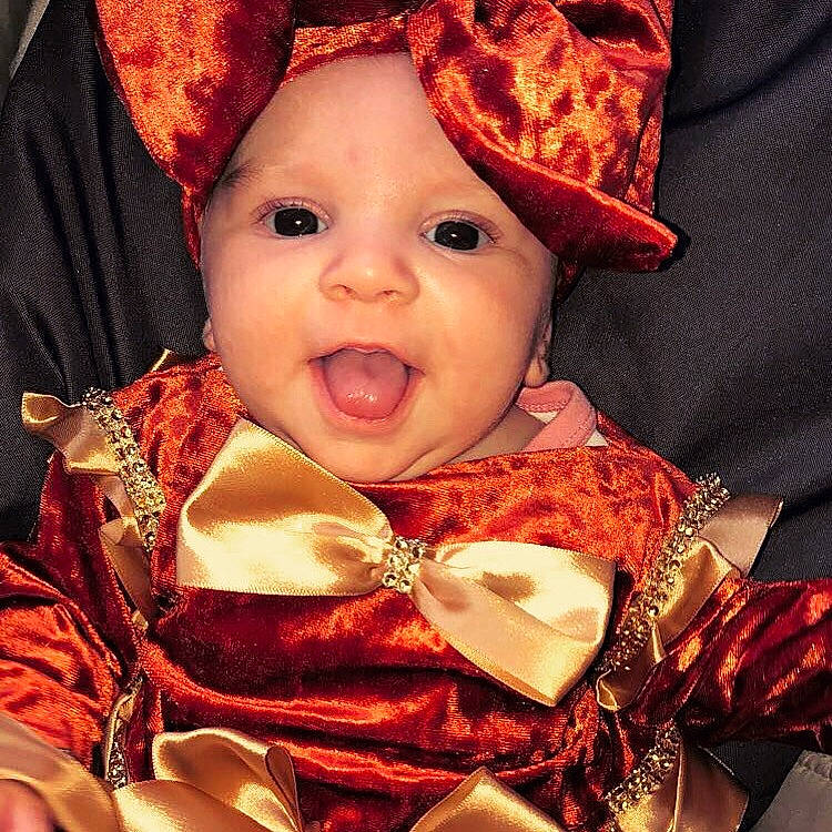 Jazz a rejoint le concours — aidez-le/la à gagner de superbes lots ! baby, cheek, child, ear, face, happy, head, headgear, lip, mouth, person, smile, toddler