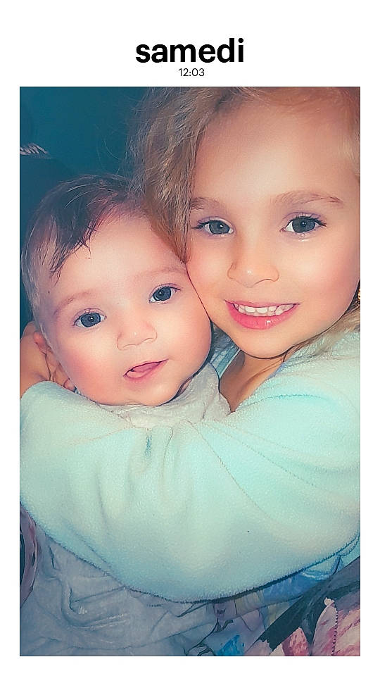 Perla a rejoint le concours — aidez-le/la à gagner de superbes lots ! baby, baby_toddler_clothing, beauty, cheek, child, chin, close_up, eyebrow, face, flash_photography, fun, gesture, happy, iris, joy, nose, person, product, skin, smile