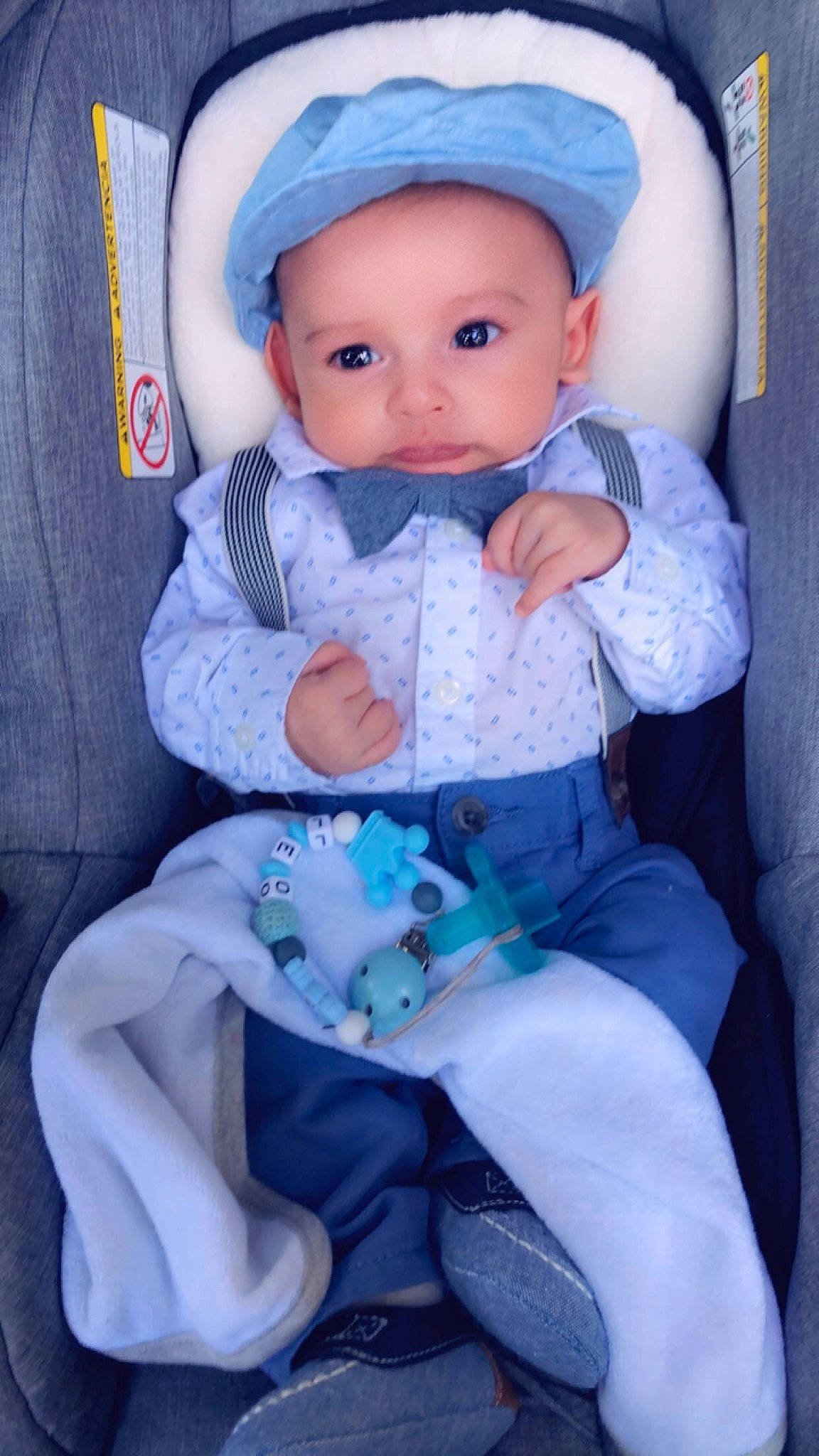 Leonel is registered to the contest to win money with this photo: baby, baby_carriage, baby_in_car_seat, baby_products, car_seat, child, doll, headwear, person, product, toddler