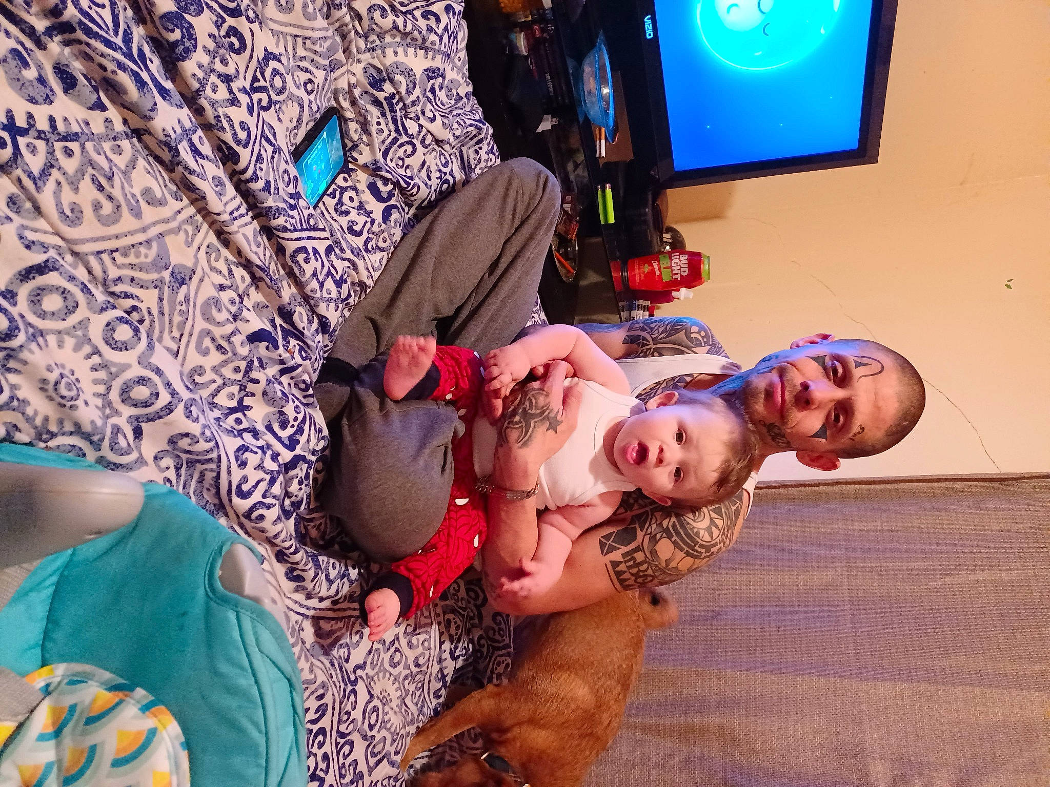 Juan is registered to the contest to win money with this photo: abdomen, baby, chest, child, comfort, event, fun, happy, human_body, human_leg, led_backlit_lcd_display, leg, leisure, pattern, person, surprise, television, television_set, thigh, toddler