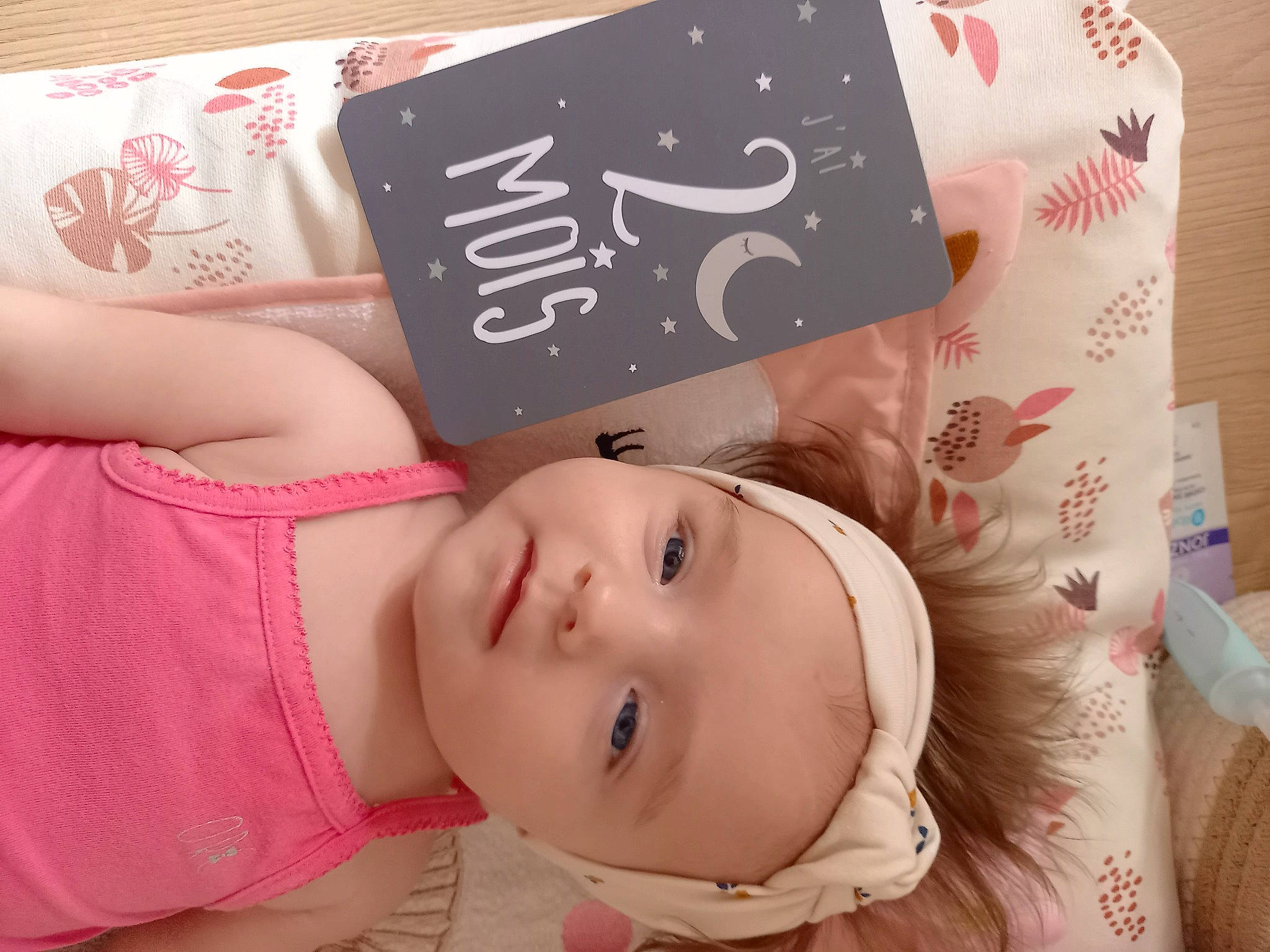 Sofia participe au concours pour gagner de l'argent avec cette photo : art, baby, baby_toddler_clothing, beauty, cheek, child, eyelash, finger, font, happy, headwear, magenta, pattern, peach, person, pink, publication, room, skin, smile