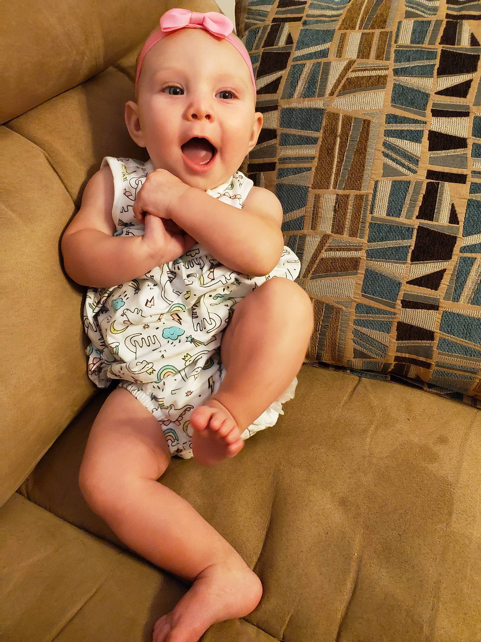 Kynley is registered to the contest to win money with this photo: baby, child, leg, person, sitting, toddler