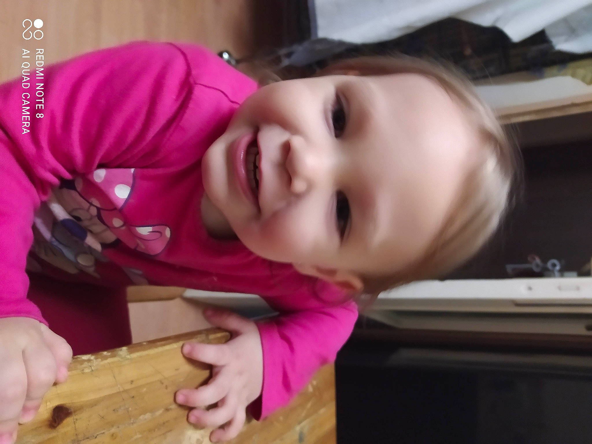 Alyson a rejoint le concours — aidez-le/la à gagner de superbes lots ! baby, baby_laughing, baby_toddler_clothing, cheek, child, eyelash, finger, fun, happy, home_appliance, joy, kitchen_appliance, lip, mouth, nose, person, product, skin, sleeve, smile