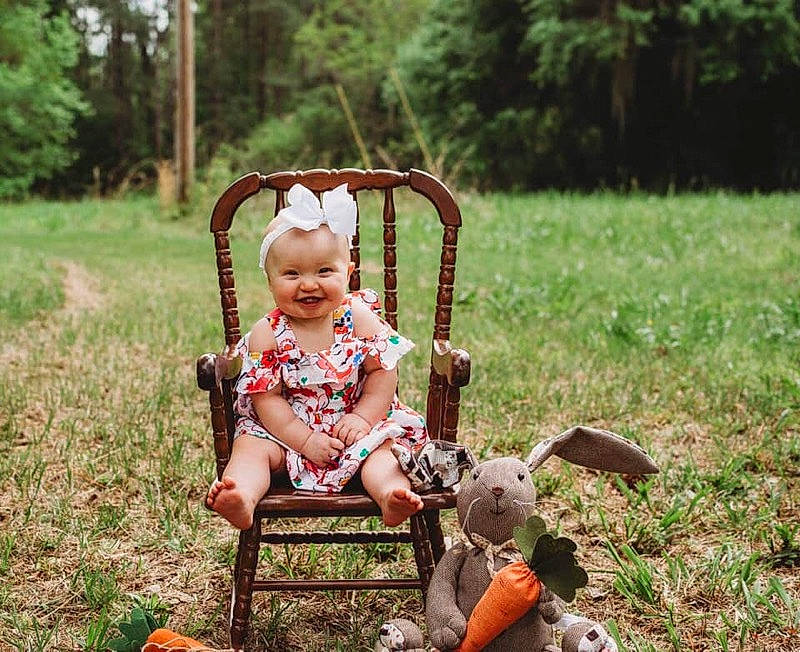 Koraline is registered to the contest to win money with this photo: baby, child, family, fawn, fun, grass, happy, joy, people, person, photograph, photography, plant, play, sitting, smile, summer, toddler