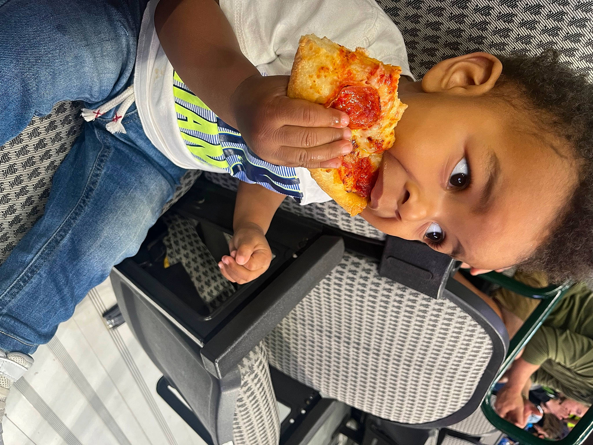 Kylen is registered to the contest to win money with this photo: american_food, audio_equipment, baby, baby_products, child, comfort_food, cuisine, denim, eating, fast_food, finger_food, food, fun, ingredient, junk_food, mouth, nail, person, play, sharing