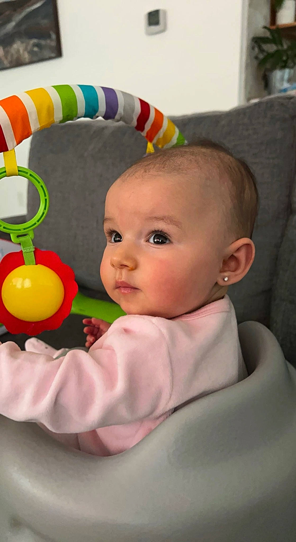 Cecilia is registered to the contest to win money with this photo: baby, baby_playing_with_toys, baby_products, baby_toddler_clothing, baby_toys, balloon, cheek, child, comfort, event, face, facial_expression, fun, happy, head, nose, party_supply, person, play, toddler