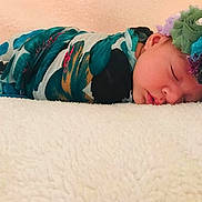 Aryanna is registered to the contest to win money with this photo: hair_accessory, headgear, headpiece, jewellery, product, turquoise