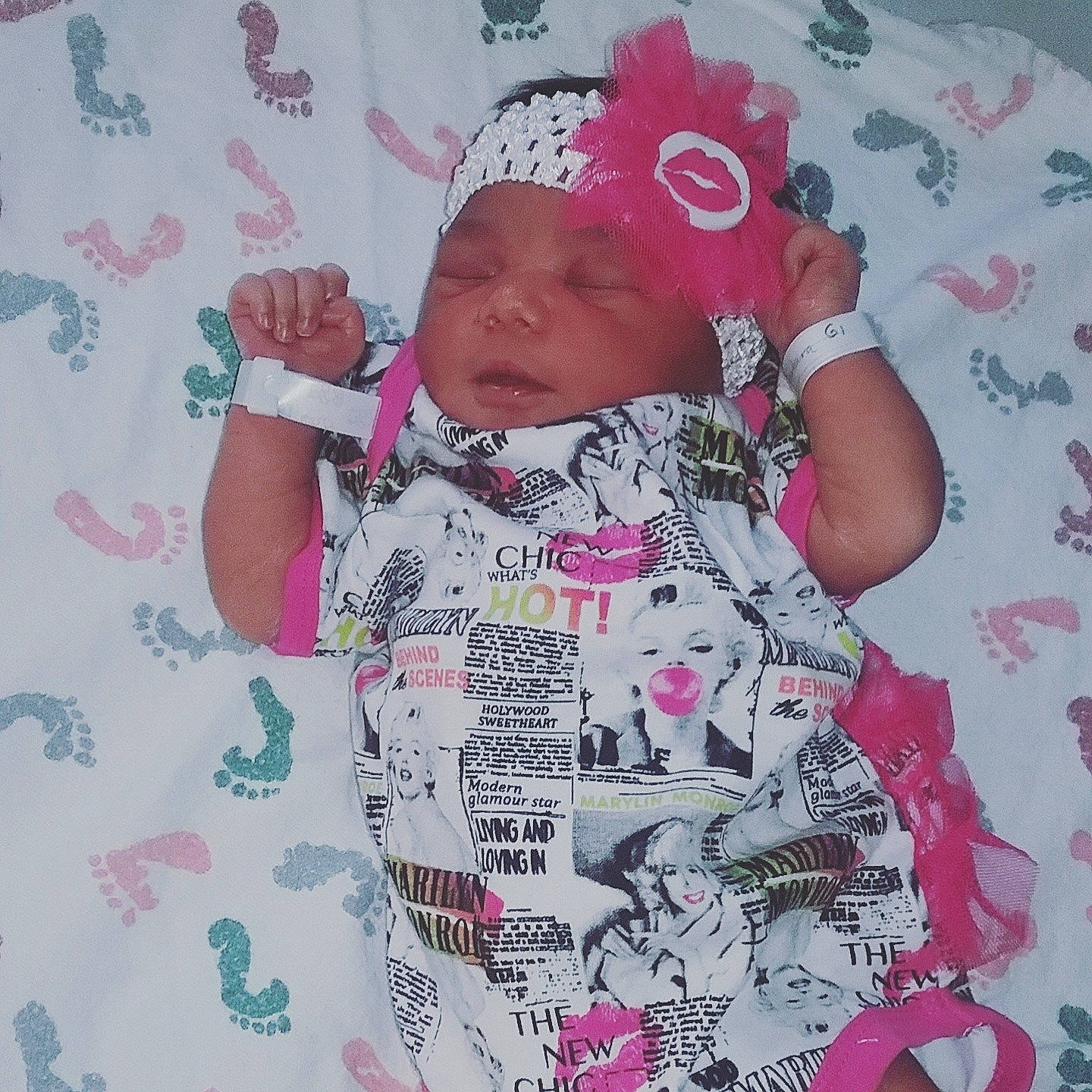 Kamiya is registered to the contest to win money with this photo: art, child, day, infant, pink, product, toddler