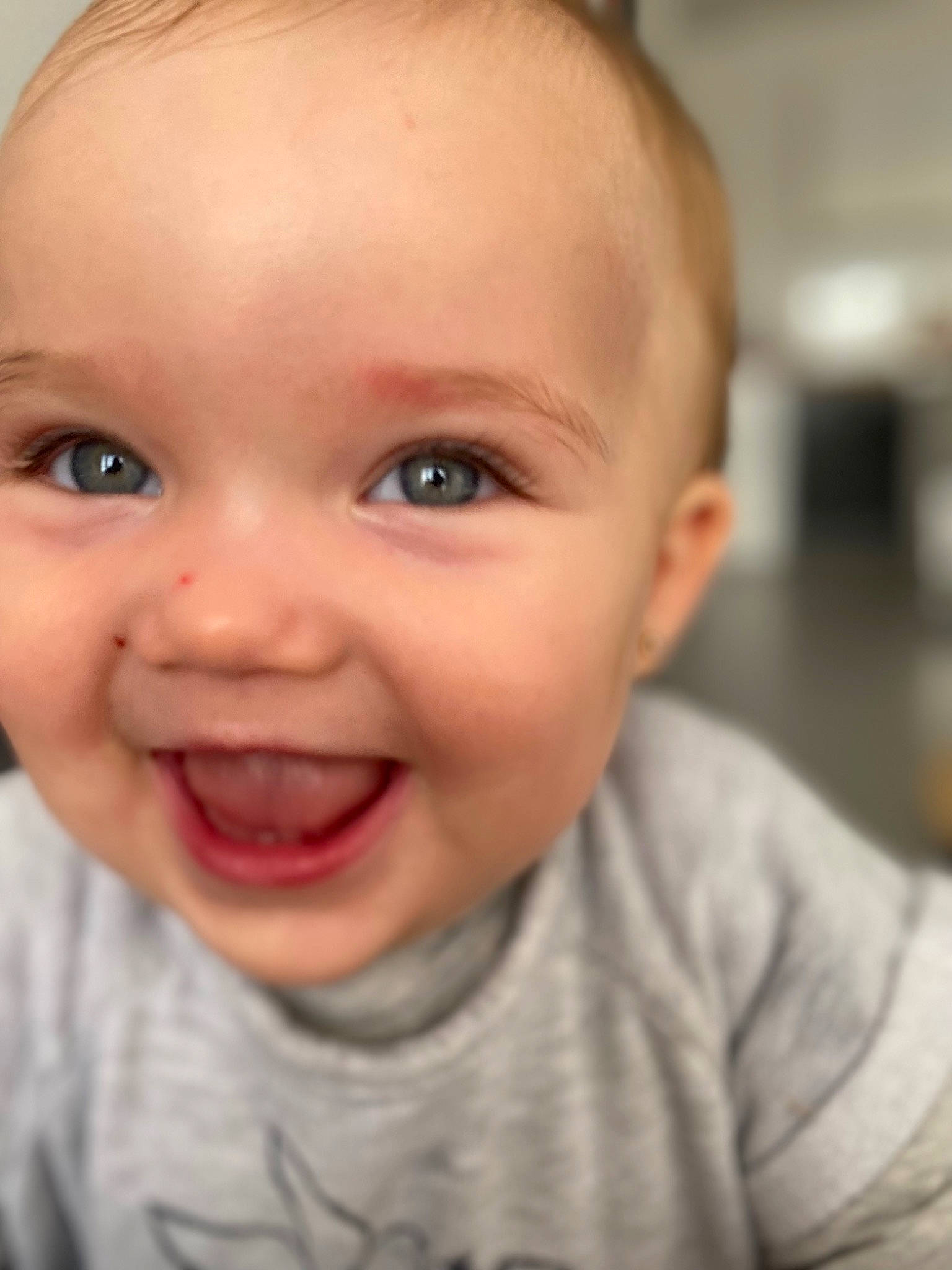 Elena a rejoint le concours — aidez-le/la à gagner de superbes lots ! baby, cheek, clothing, ear, eyebrow, eyelash, forehead, hair, happy, iris, jaw, joy, lip, mouth, neck, nose, person, skin, smile, toddler