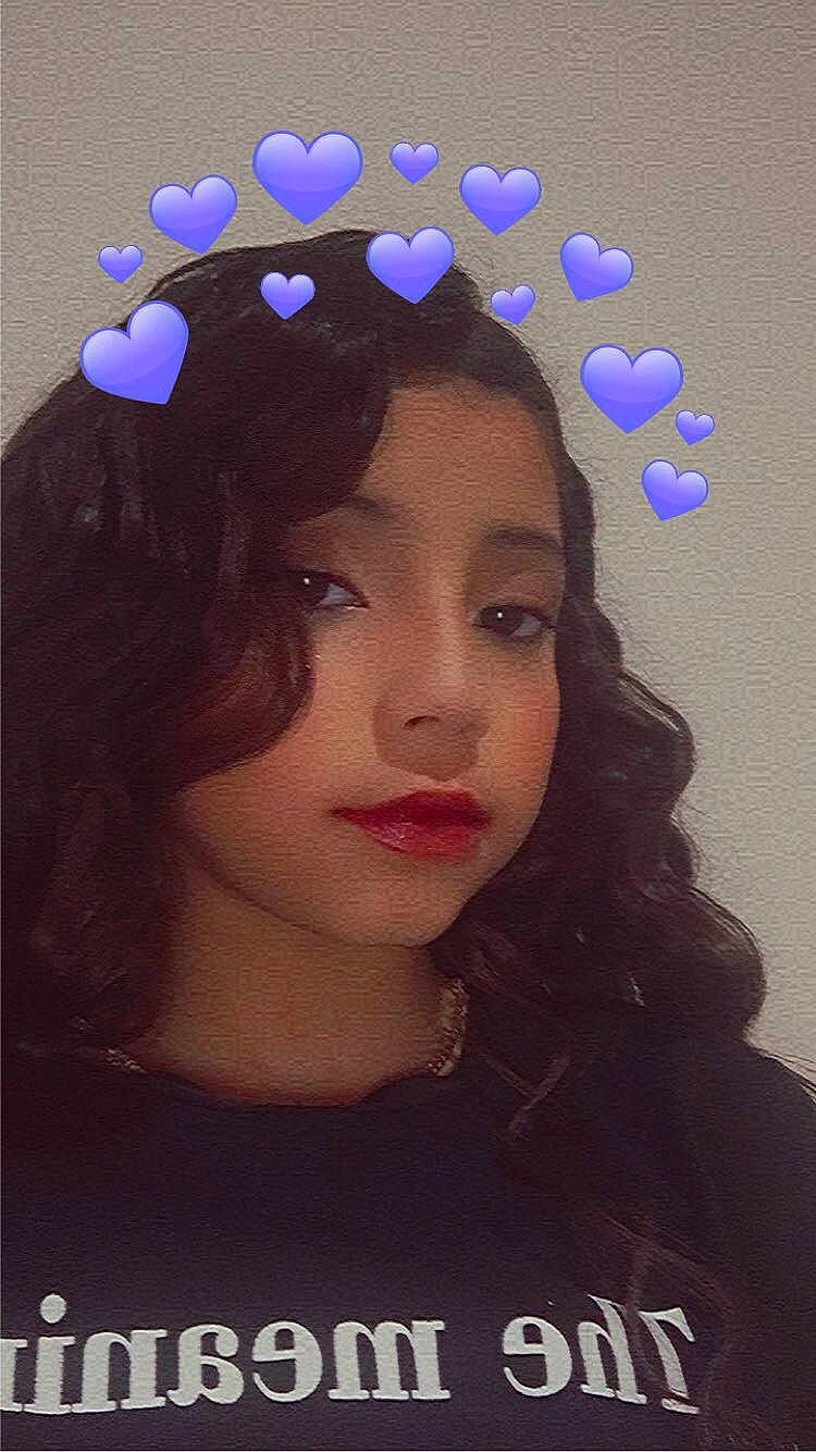 Itzamar is registered to the contest to win money with this photo: balloon, beauty, black_hair, electric_blue, eyebrow, eyelash, font, hairstyle, headgear, lip, lipstick, long_hair, magenta, makeover, pattern, person, petal, pink, plant, poster