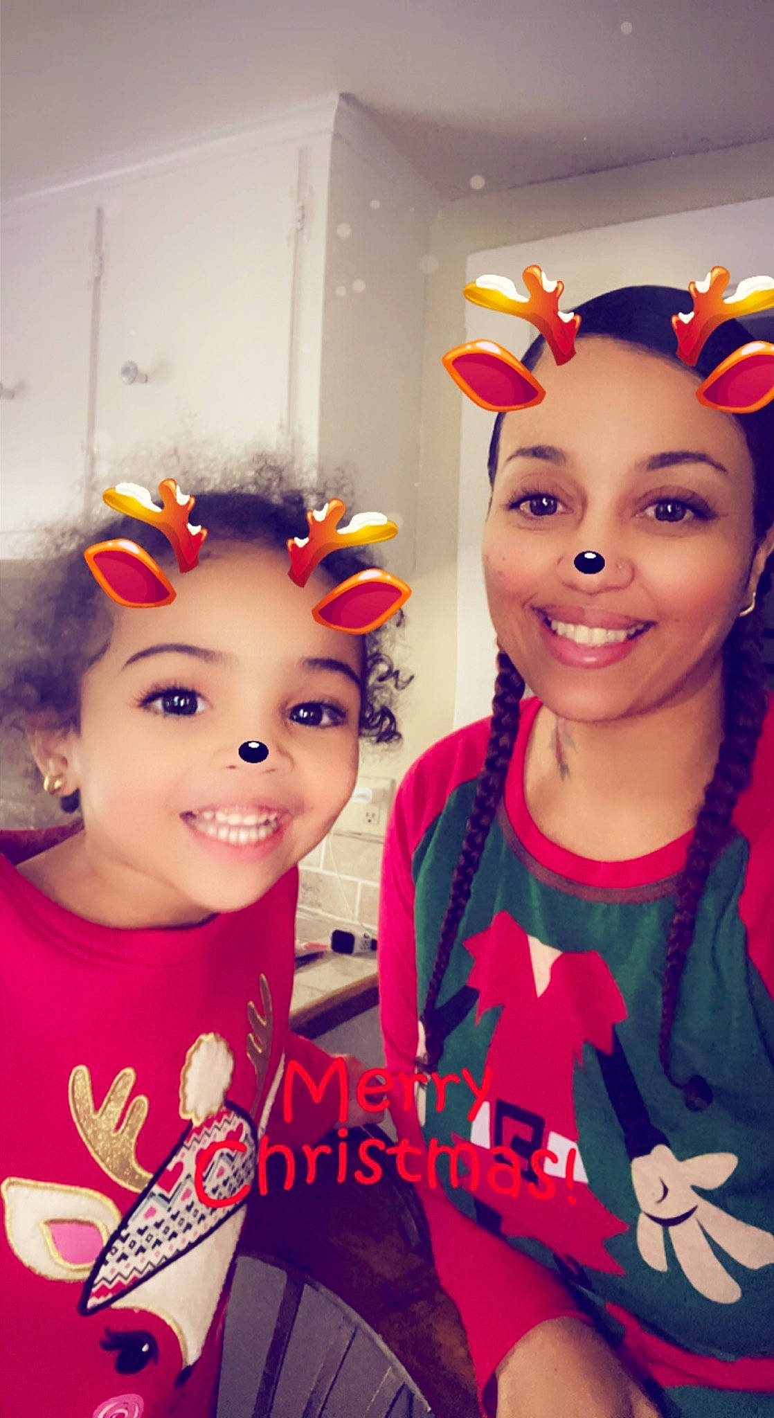 Serene is registered to the contest to win money with this photo: dress, ear, event, eye, face, facial_expression, fashion_design, fun, hairstyle, happy, headband, headgear, headpiece, human_body, joy, magenta, person, pink, sleeve, smile