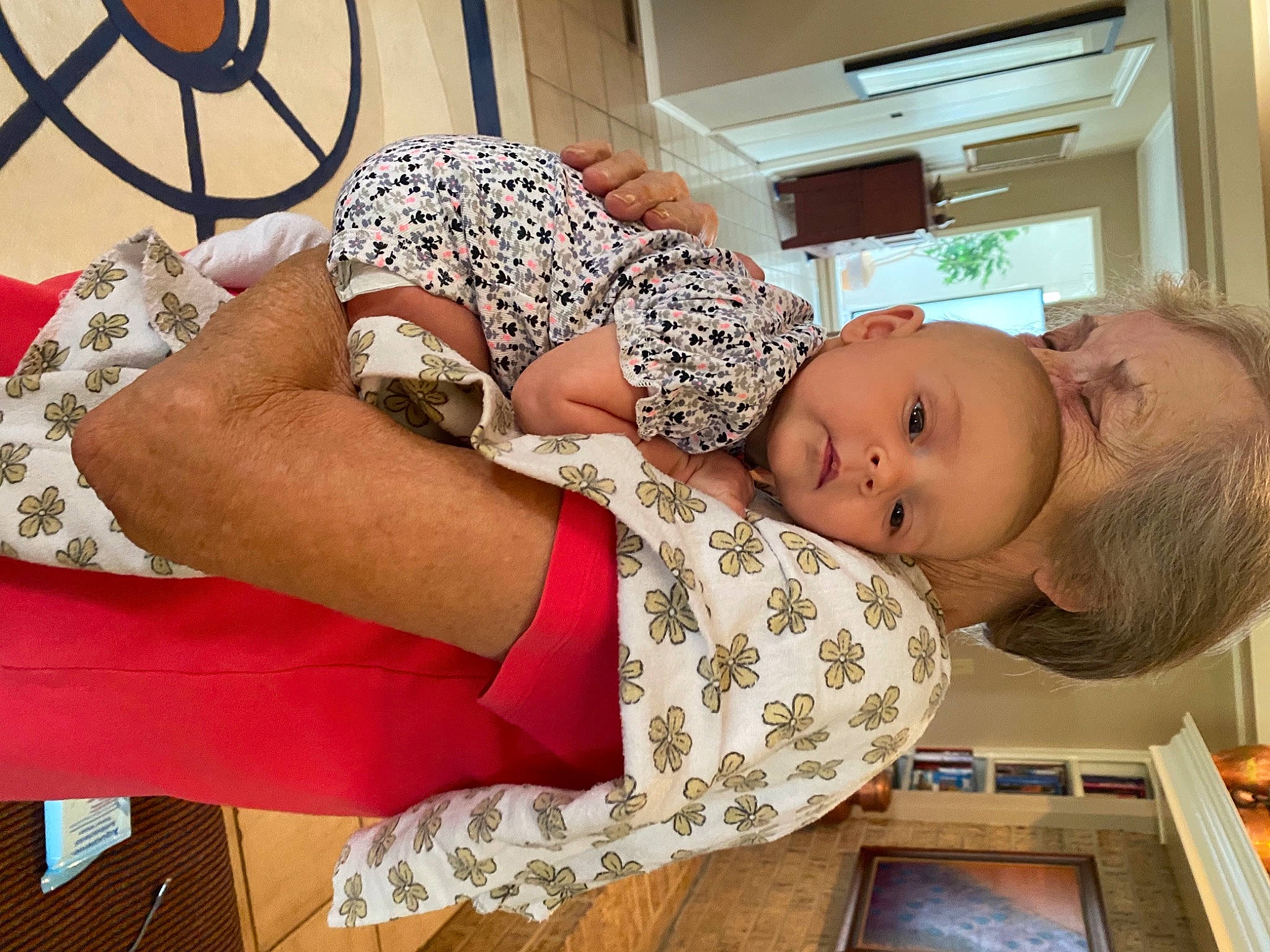 Mena is registered to the contest to win money with this photo: abdomen, arm, baby, child, comfort, elbow, finger, hand, happy, hat, human, human_body, human_leg, joint, leg, mouth, pattern, person, thigh, toddler