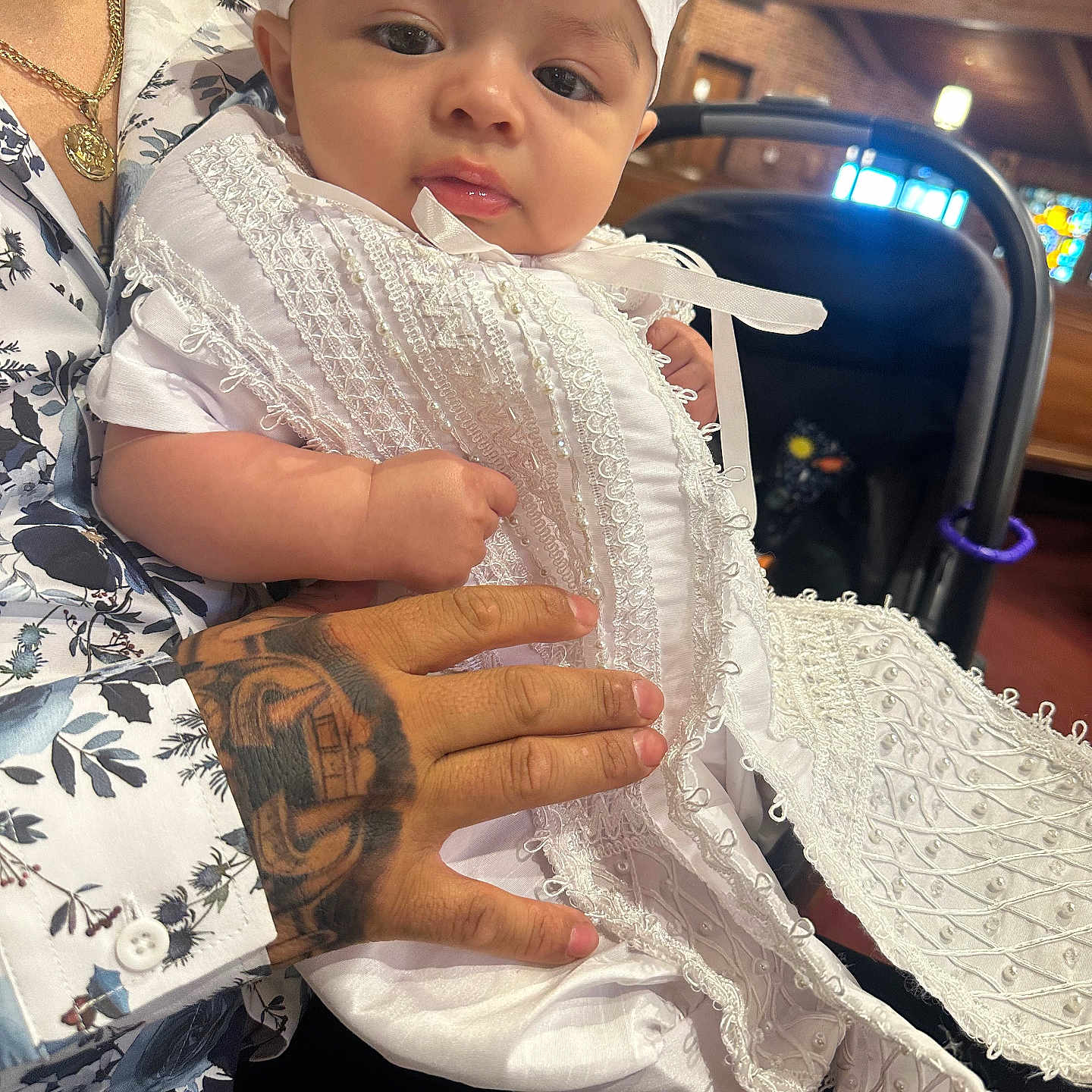 Archivaldo is registered to the contest to win money with this photo: accessories, baby, bodypart, bonnet, cap, clothing, dress, face, finger, hand, hat, head, jewelry, necklace, person, photography, portrait, skin, sleeve, tattoo